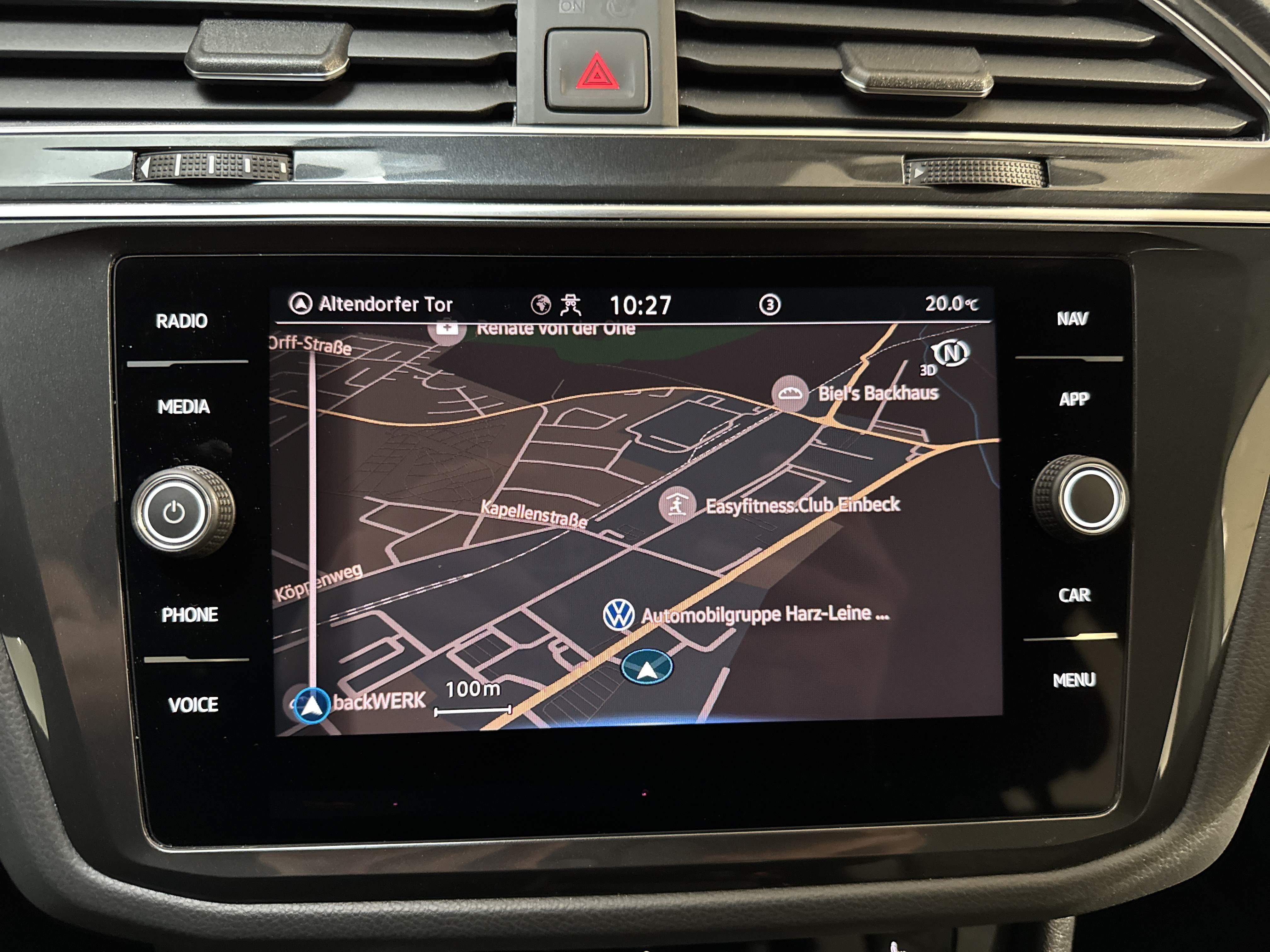 Tiguan 2.0 TDI Life DSG AHK ACC LED Navi ACC AHK