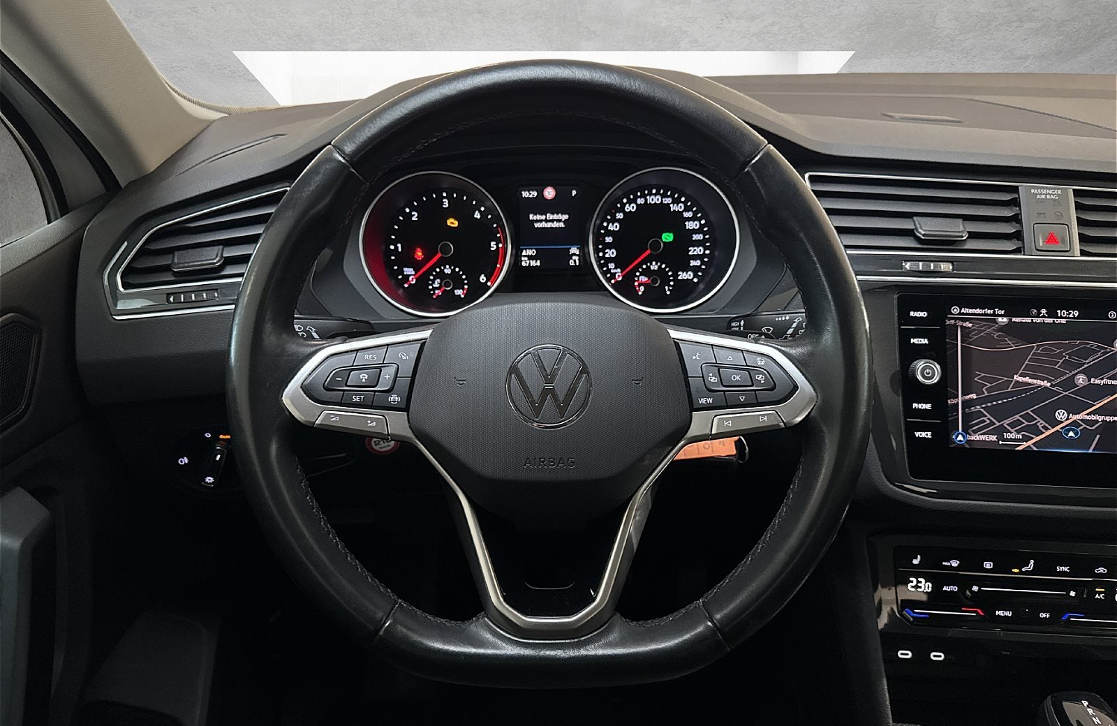 Tiguan 2.0 TDI Life DSG AHK ACC LED Navi ACC AHK