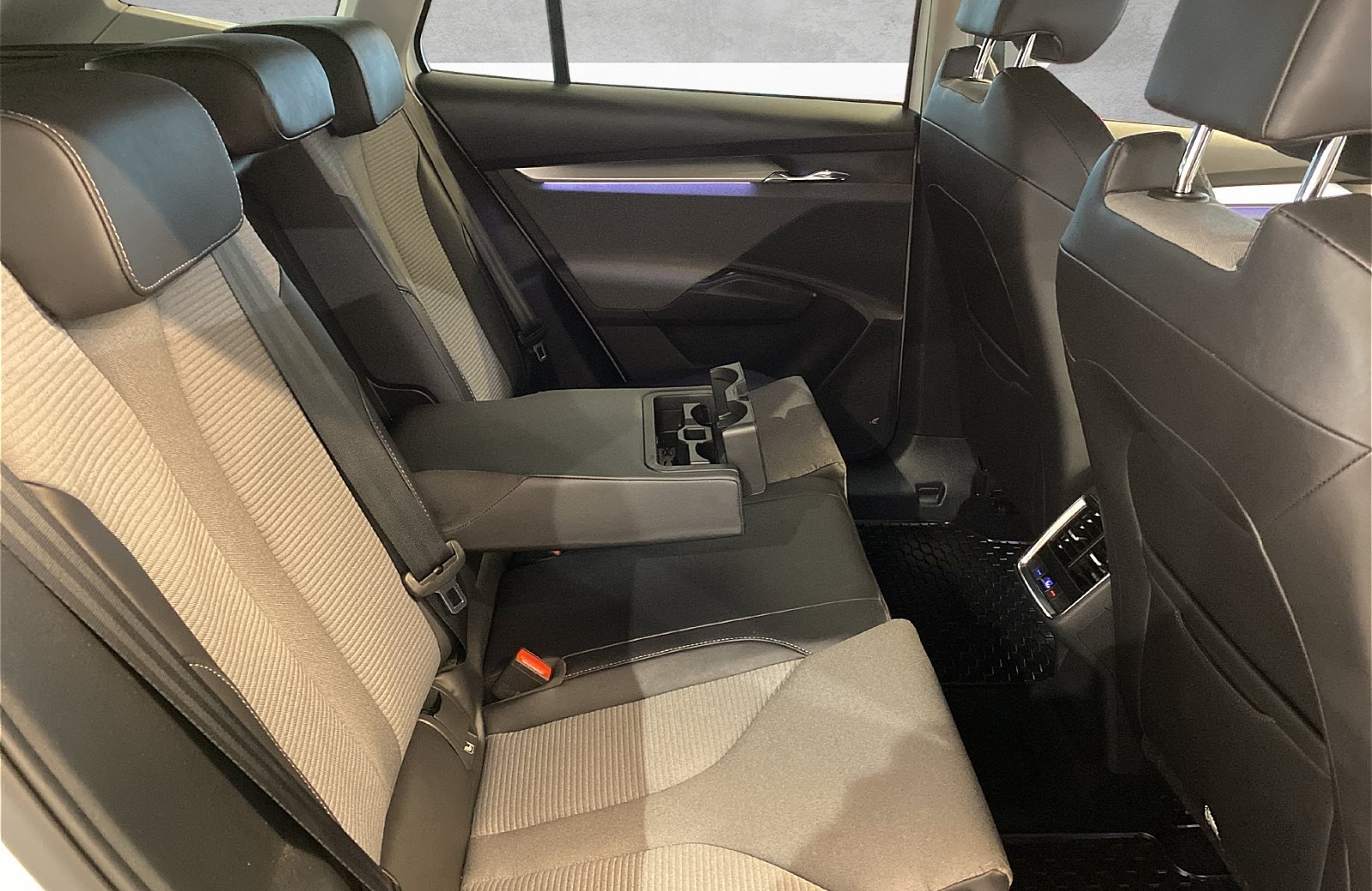 Enyaq iV 80 Loft Navi RFK LED DAB PDC ACC AUT LM