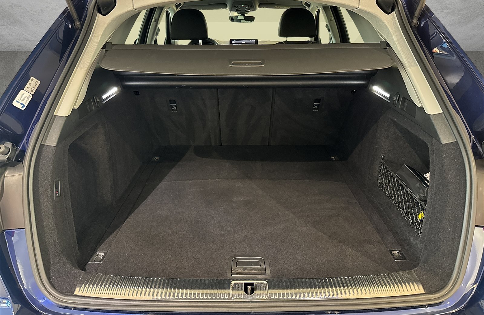 A4 Avant 35 2.0 TFSI advanced AHK Smartphone Interface