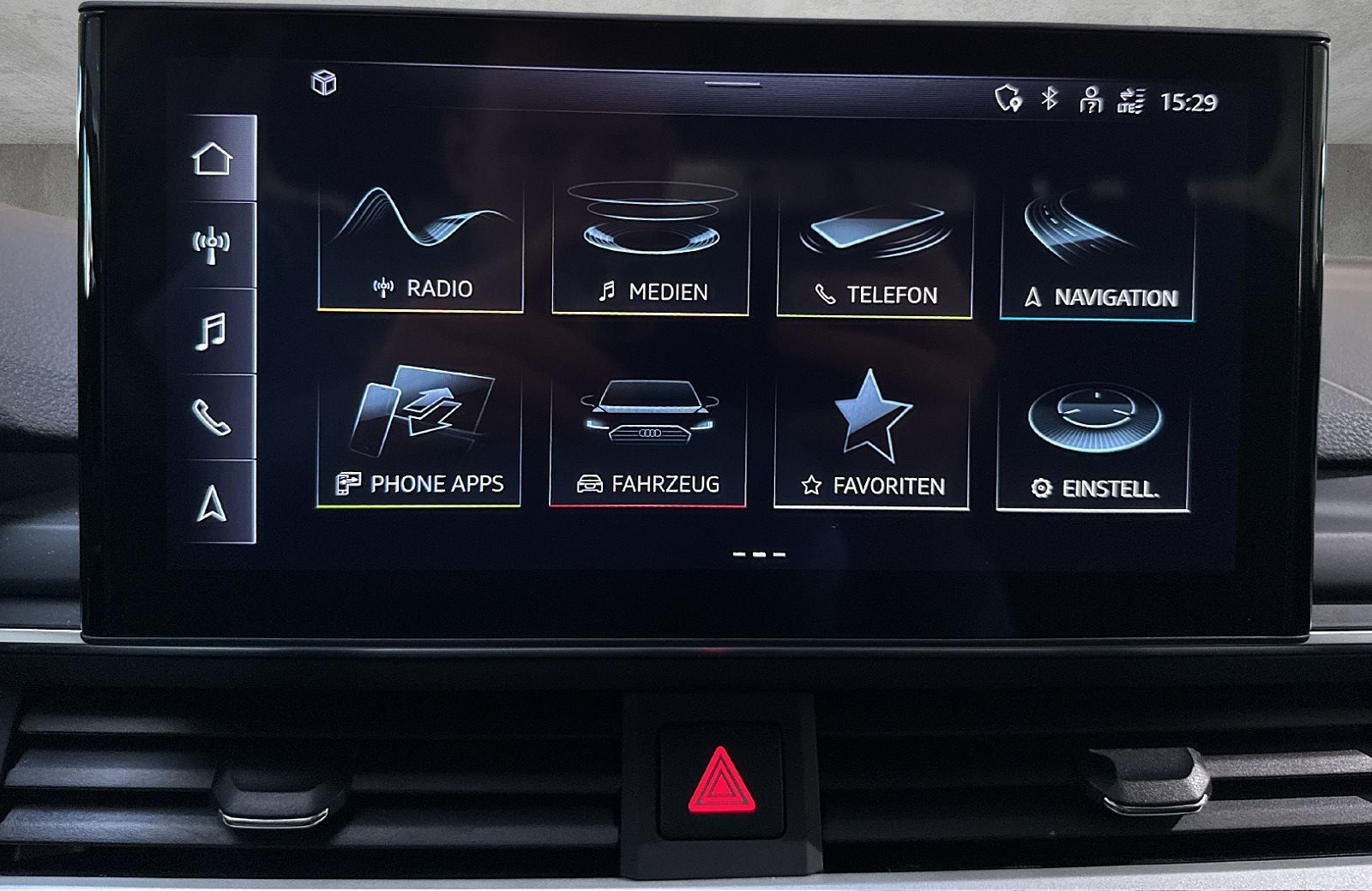 A4 Avant 35 2.0 TFSI advanced AHK Smartphone Interface