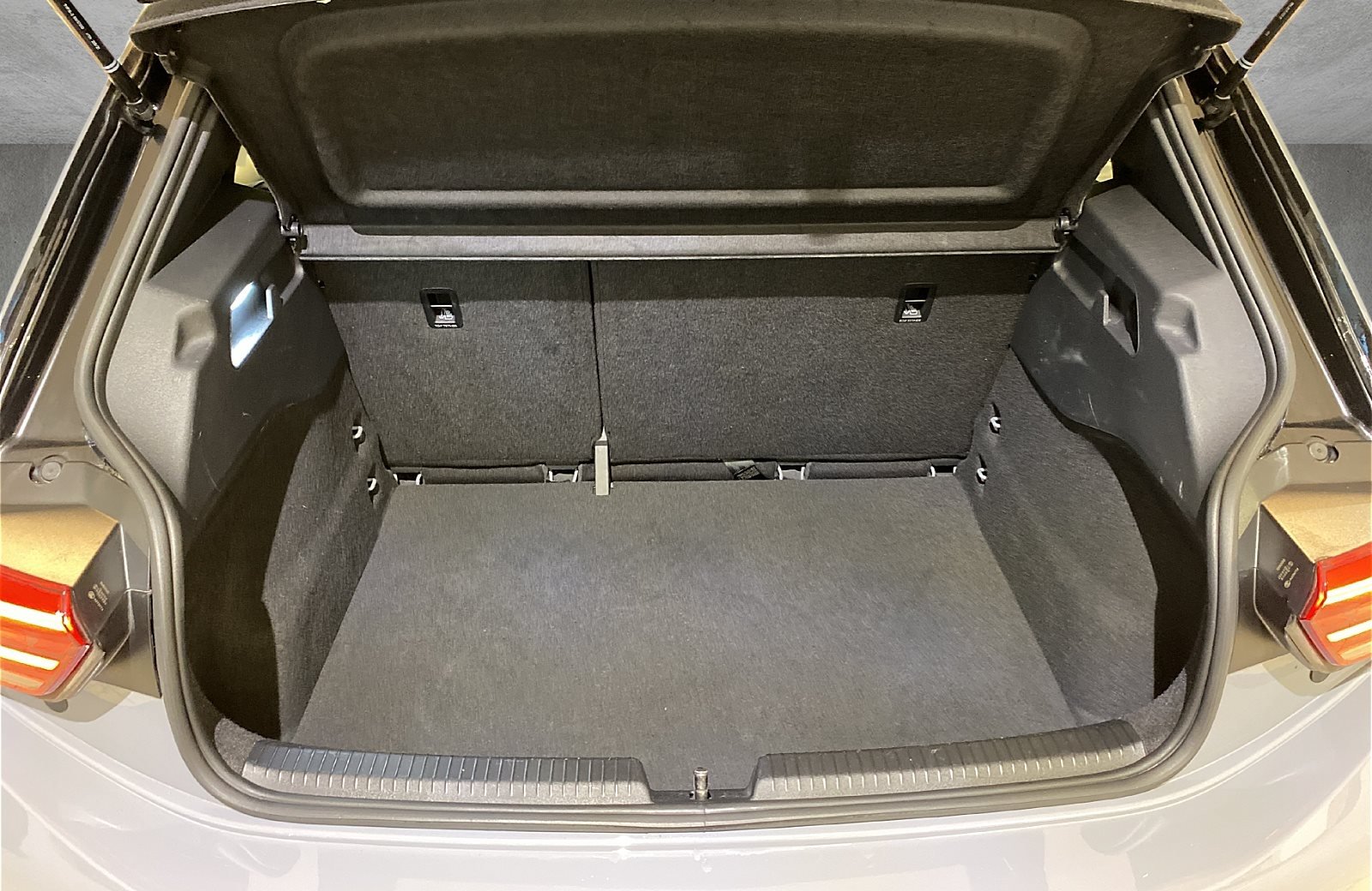 ID.3 Pure Performance HuD LED Navi AUT HUD LED