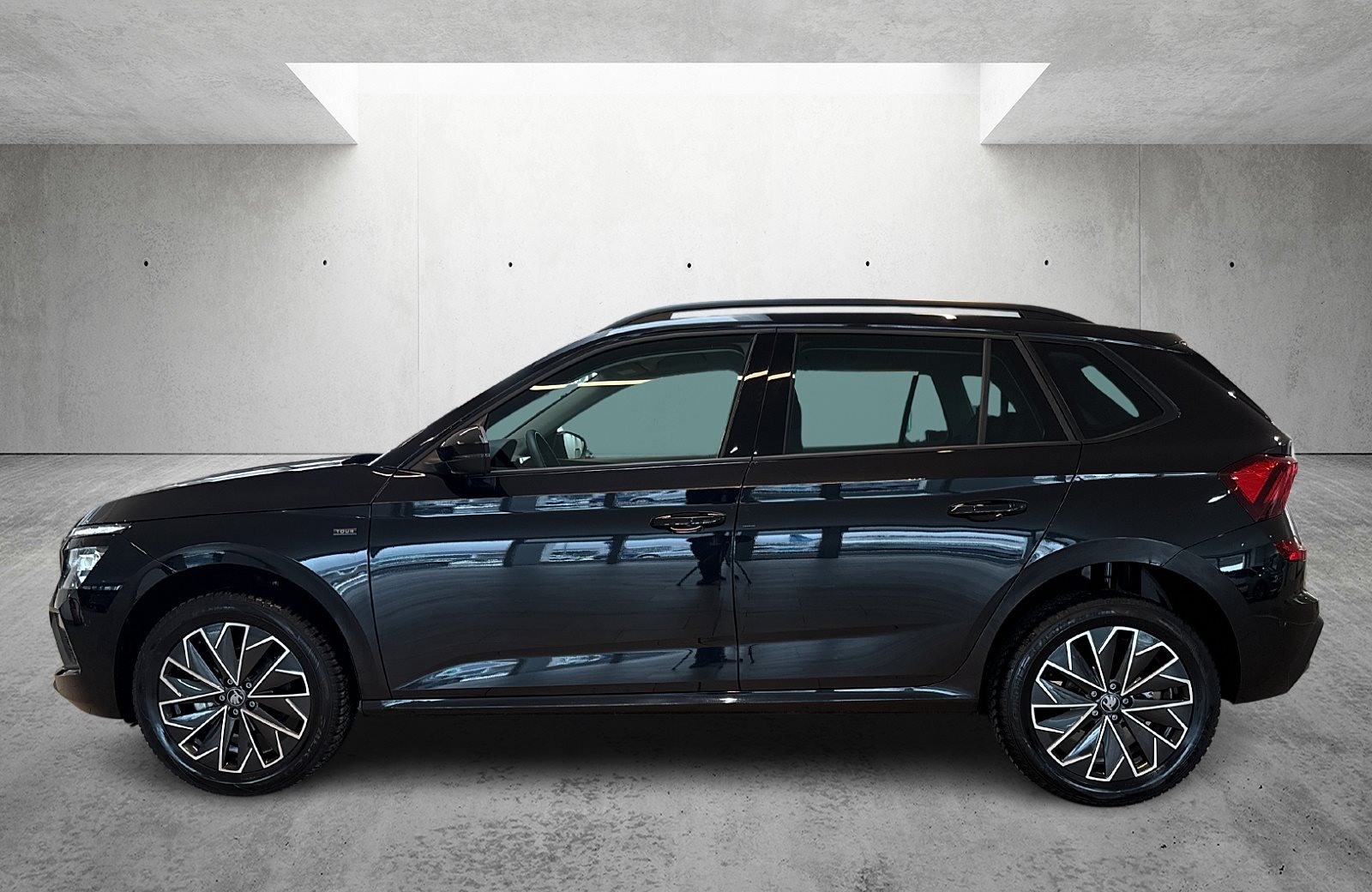 Kamiq 1.0 TSI Tour DSG AHK RFK LED Navi ACC AHK