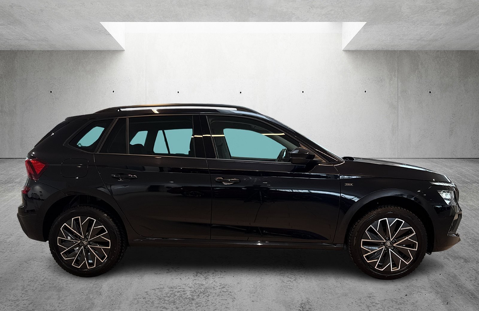 Kamiq 1.0 TSI Tour DSG AHK RFK LED Navi ACC AHK