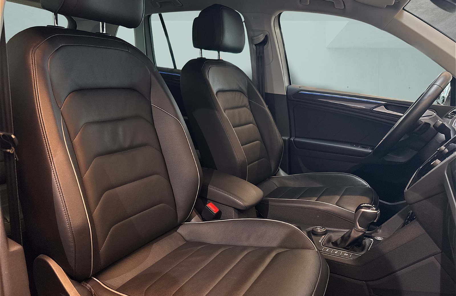 Tiguan 2.0 TSI Elegance 4M AHK IQ.Light Leder Navi RFK
