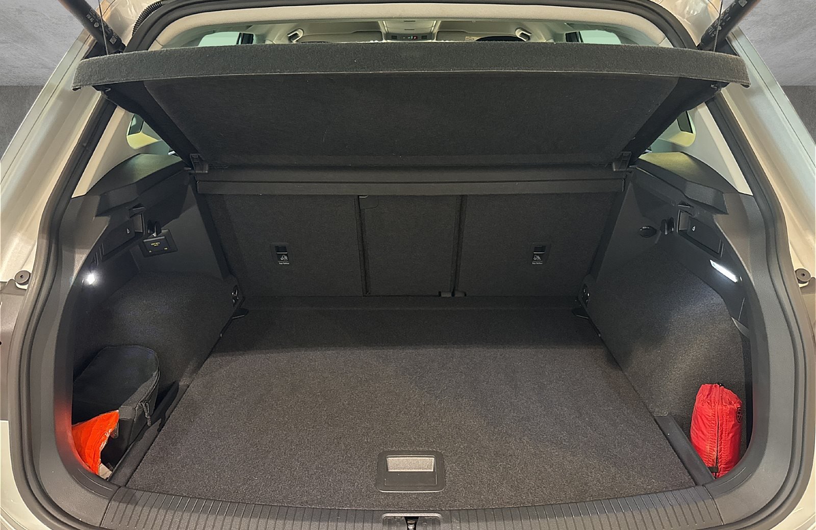 Tiguan 2.0 TSI Elegance 4M AHK IQ.Light Leder Navi RFK