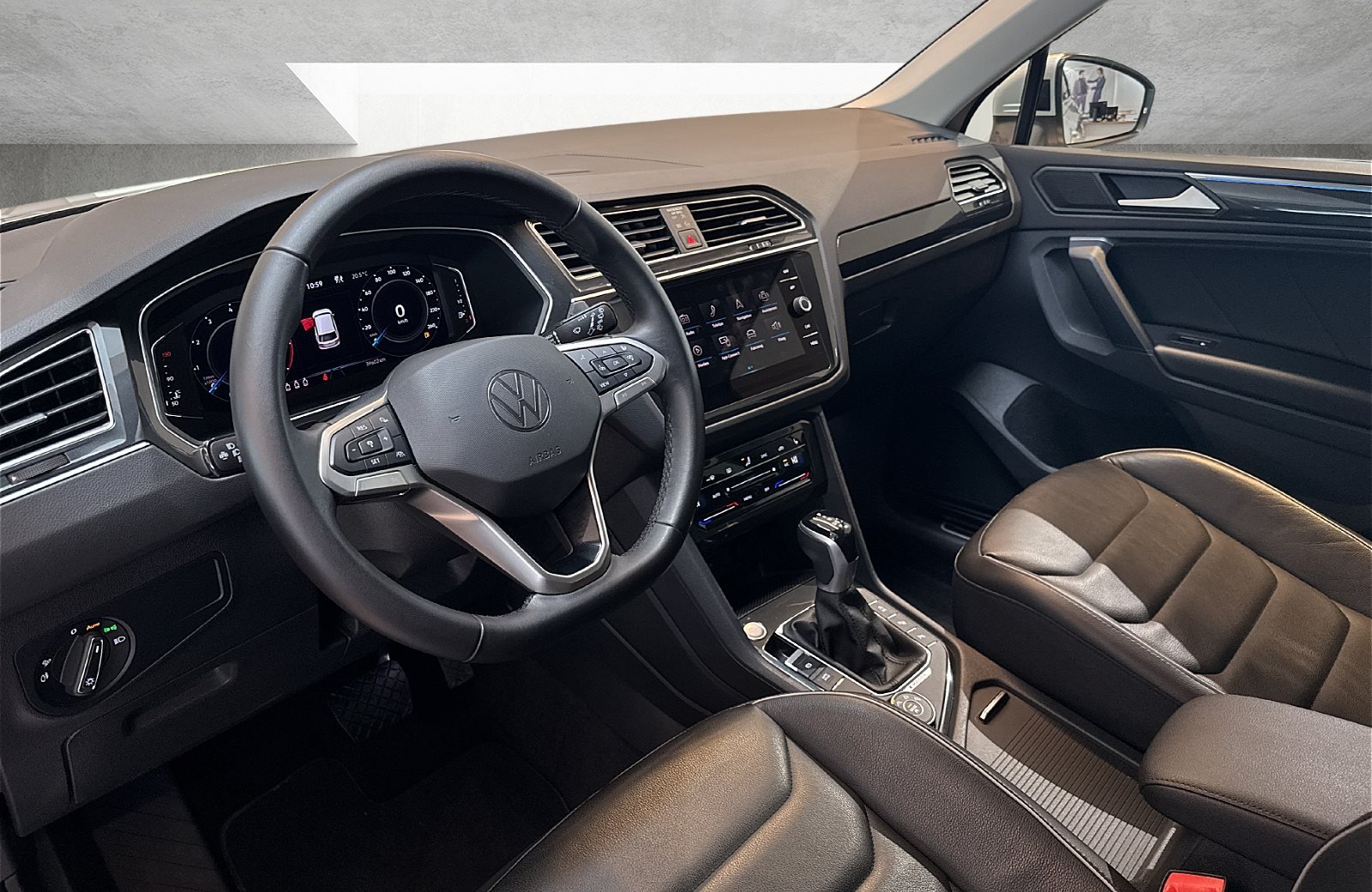 Tiguan 2.0 TSI Elegance 4M AHK IQ.Light Leder Navi RFK