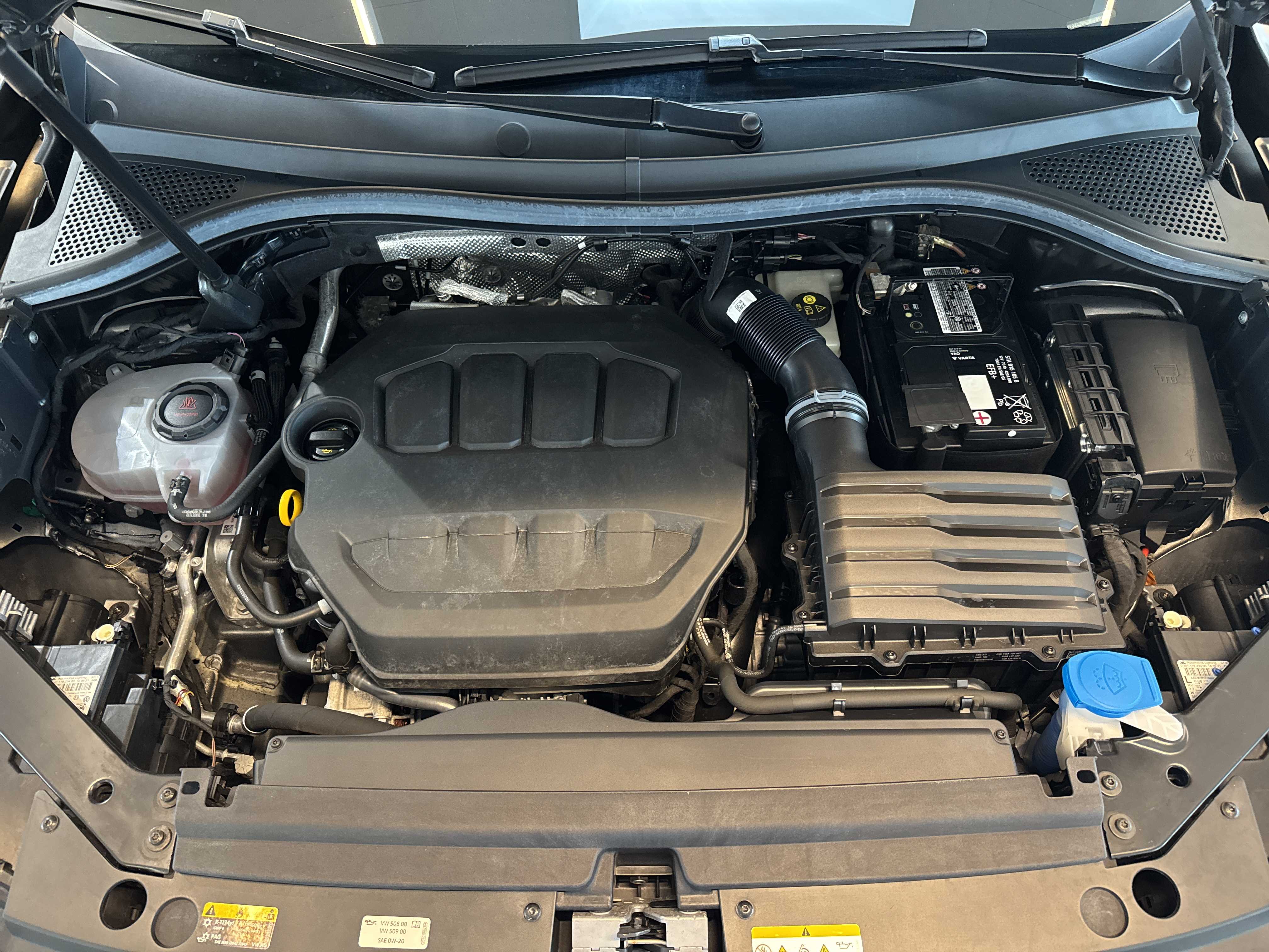 Tiguan 2.0 TSI Elegance 4M AHK IQ.Light Leder Navi RFK