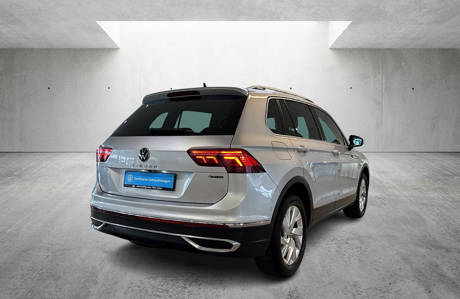 Tiguan 2.0 TSI Elegance 4M AHK IQ.Light Leder Navi RFK