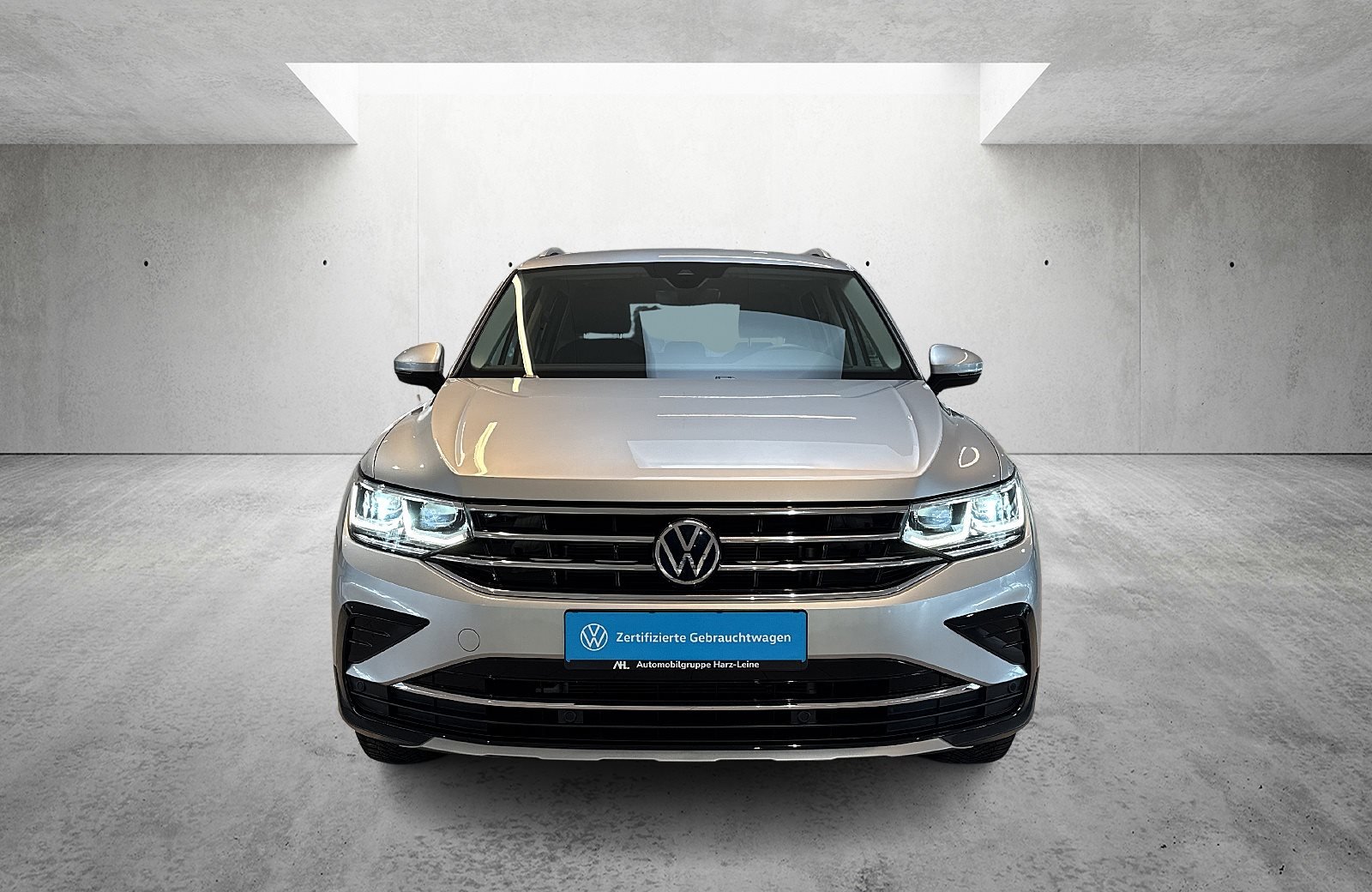 Tiguan 2.0 TSI Elegance 4M AHK IQ.Light Leder Navi RFK