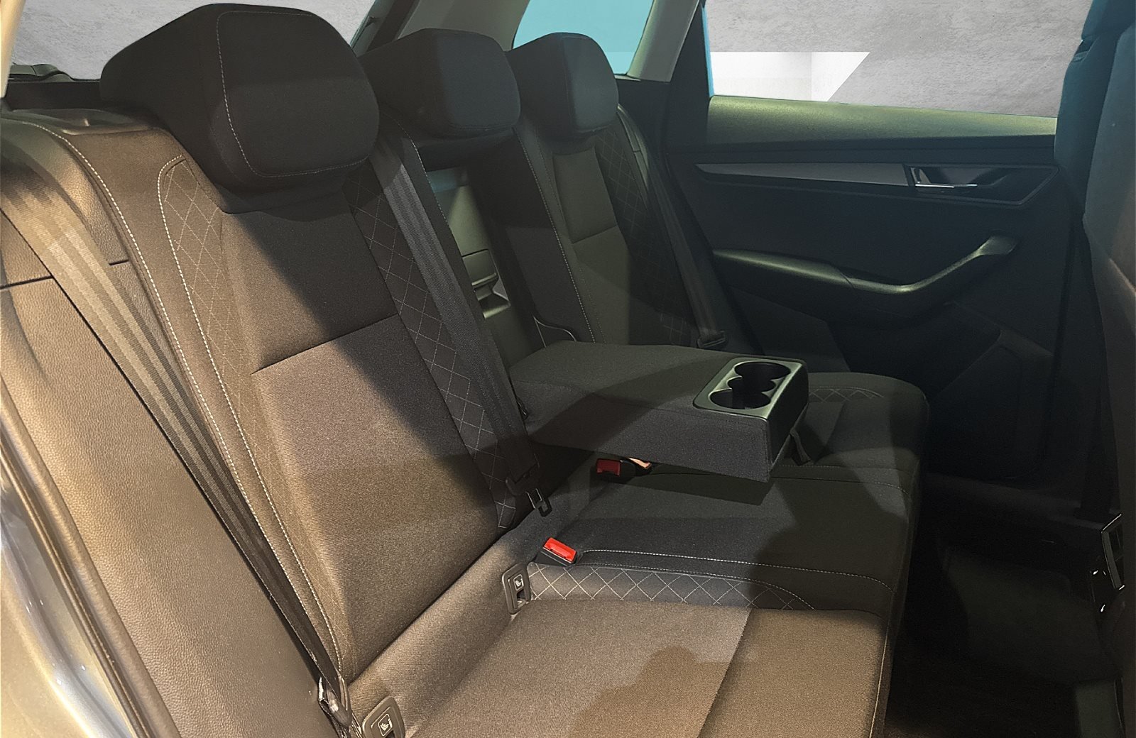 Karoq 1.5 TSI Ambition AHK SmartLink LED DAB AHK