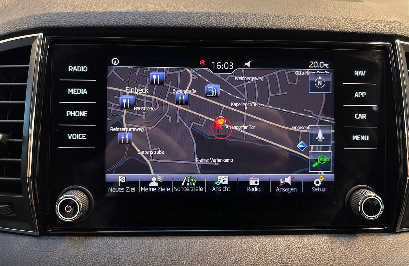 Karoq 1.5 TSI Ambition AHK SmartLink LED DAB AHK