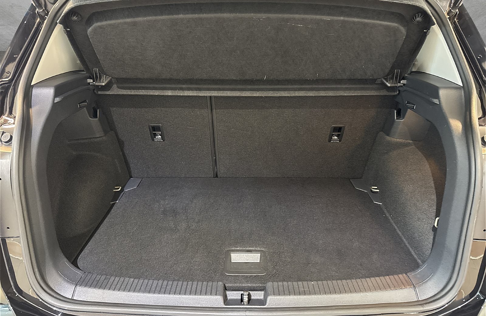 T-Cross 1.0 TSI Style DSG AHK ACC LED RFK ACC LM