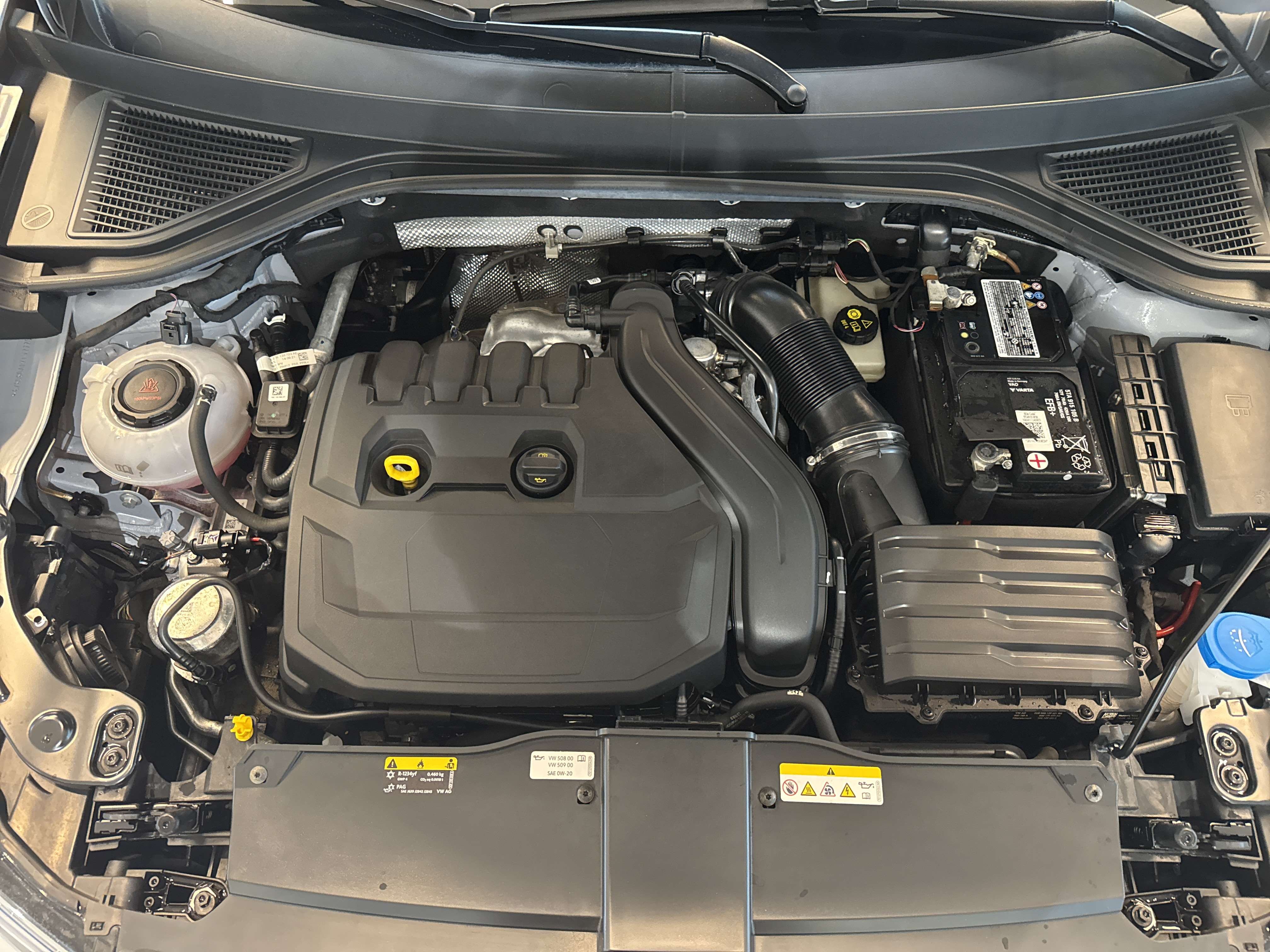 T-Roc 1.5 TSI Sport DSG AHK LED Navi RFK ACC ACC