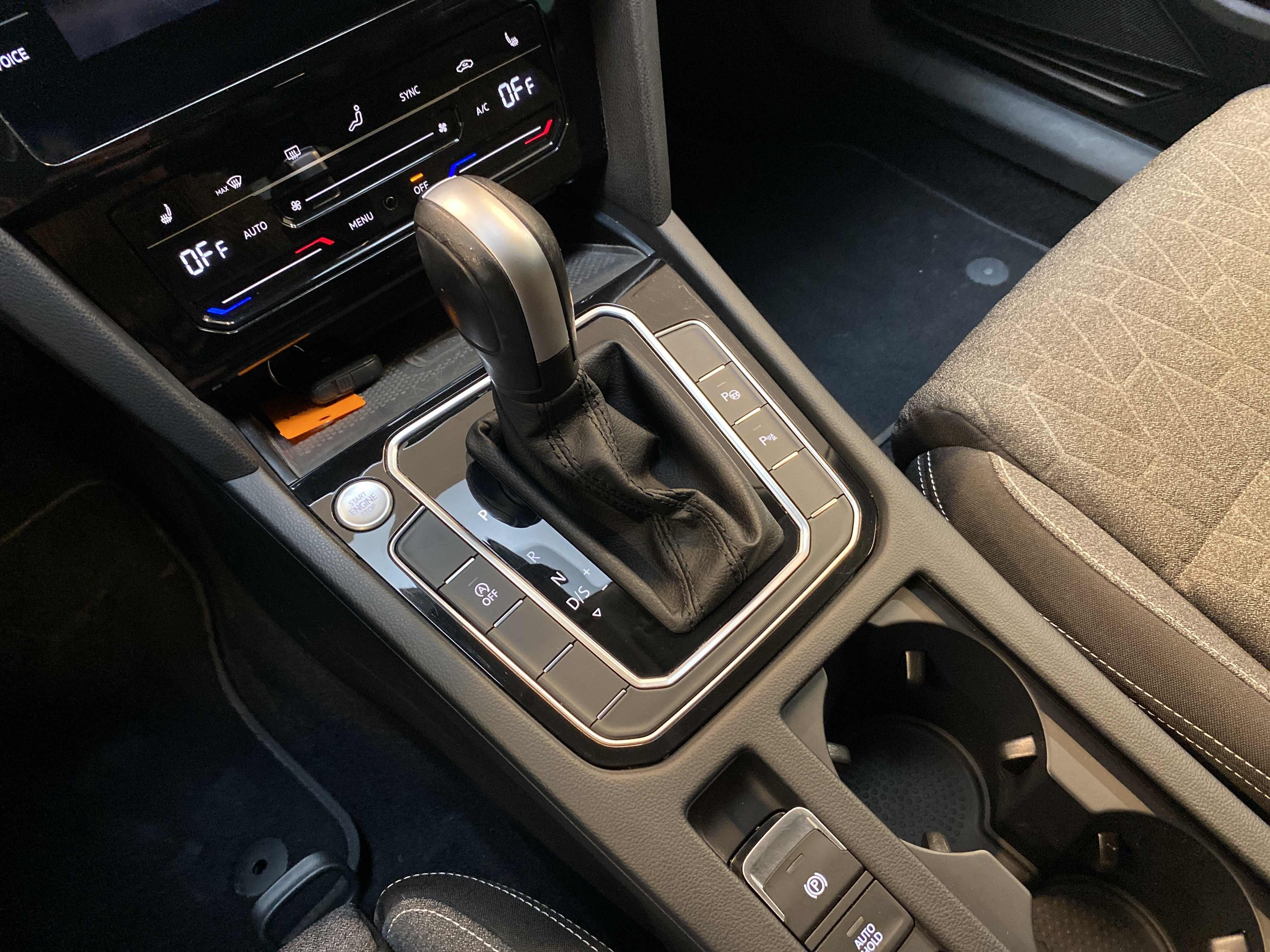 Passat Variant 2.0 TDI Business 4M AHK DSG RFK Matrix