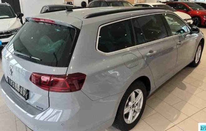 Passat Variant 2.0 TDI Business 4M AHK DSG RFK Matrix