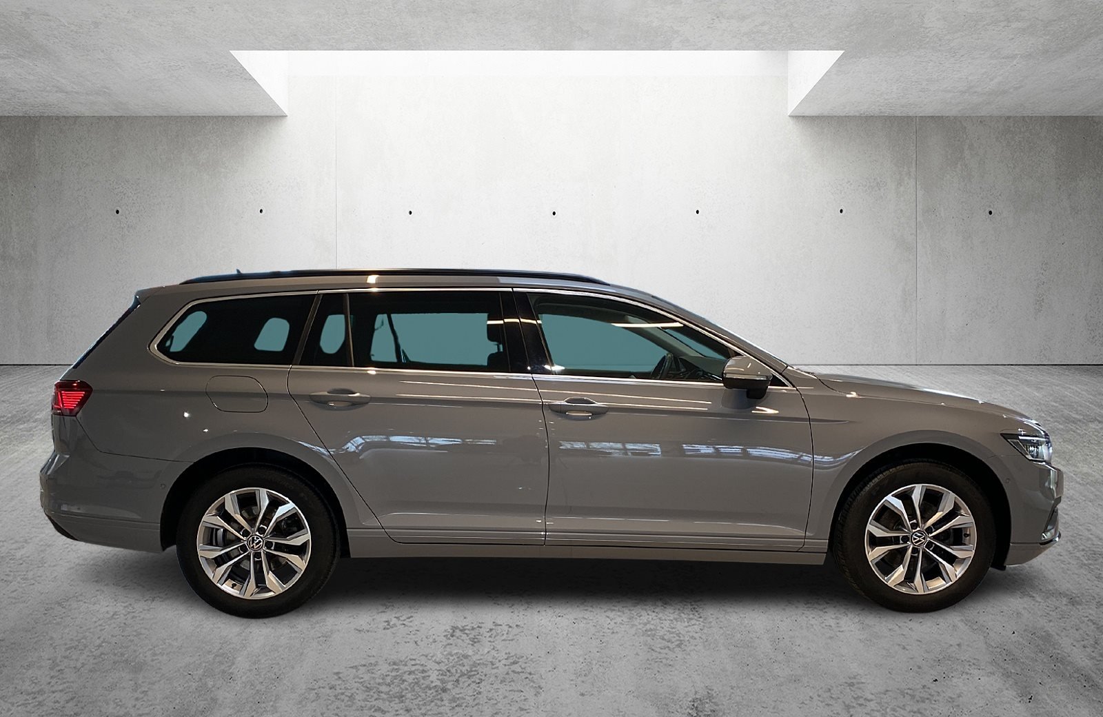 Passat Variant 2.0 TDI Business 4M AHK DSG RFK Matrix