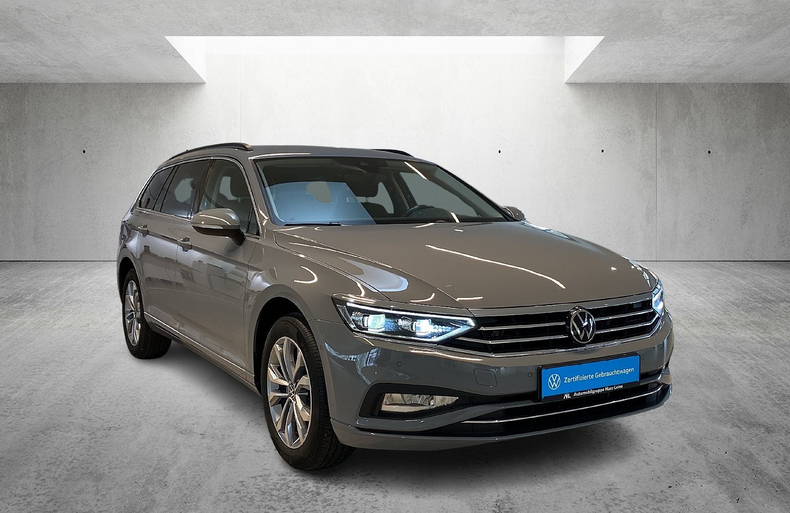 Passat Variant 2.0 TDI Business 4M AHK DSG RFK Matrix