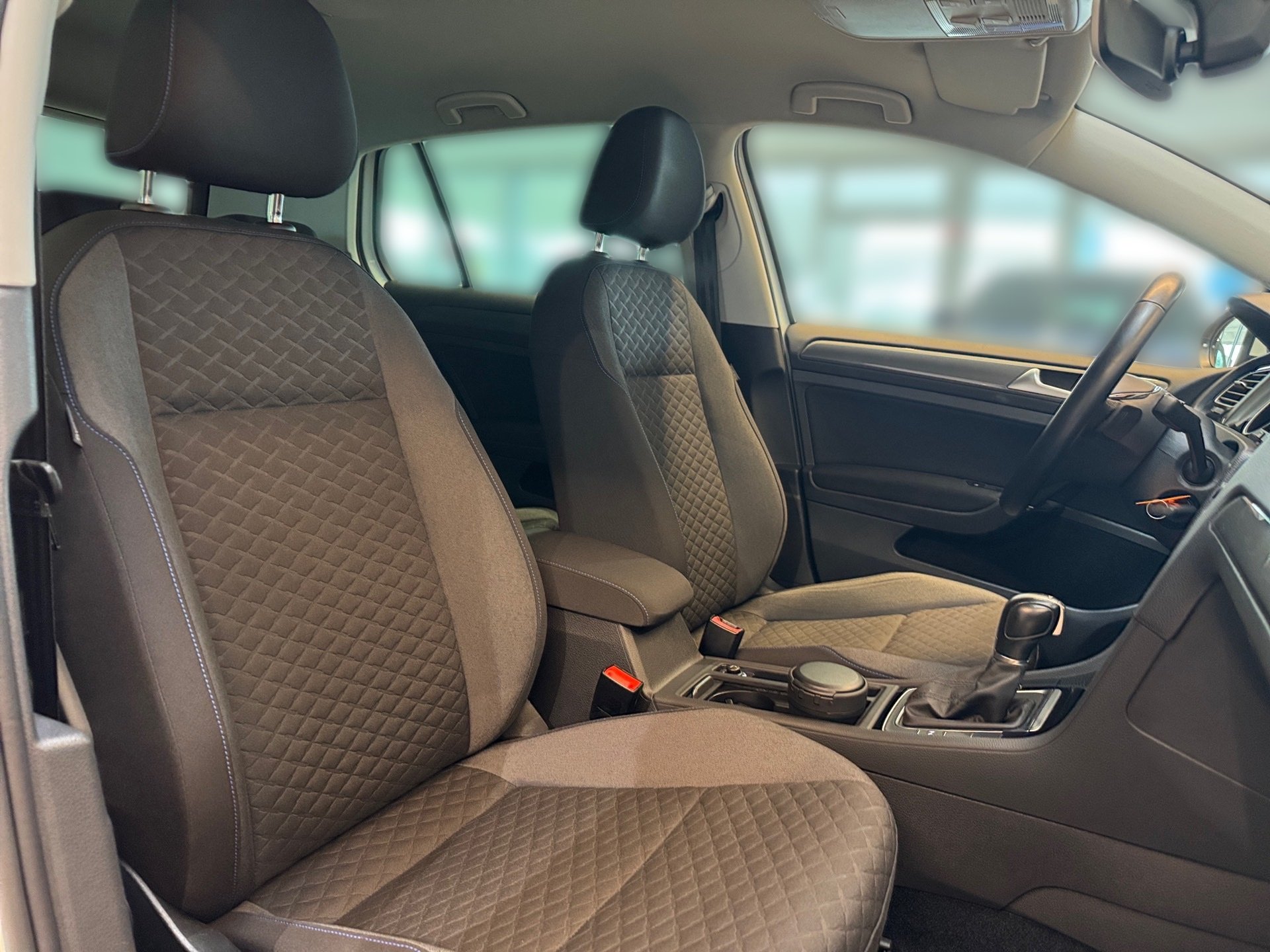 Golf VII 1.6 TDI Join DSG AHK ACC LED Navi ACC