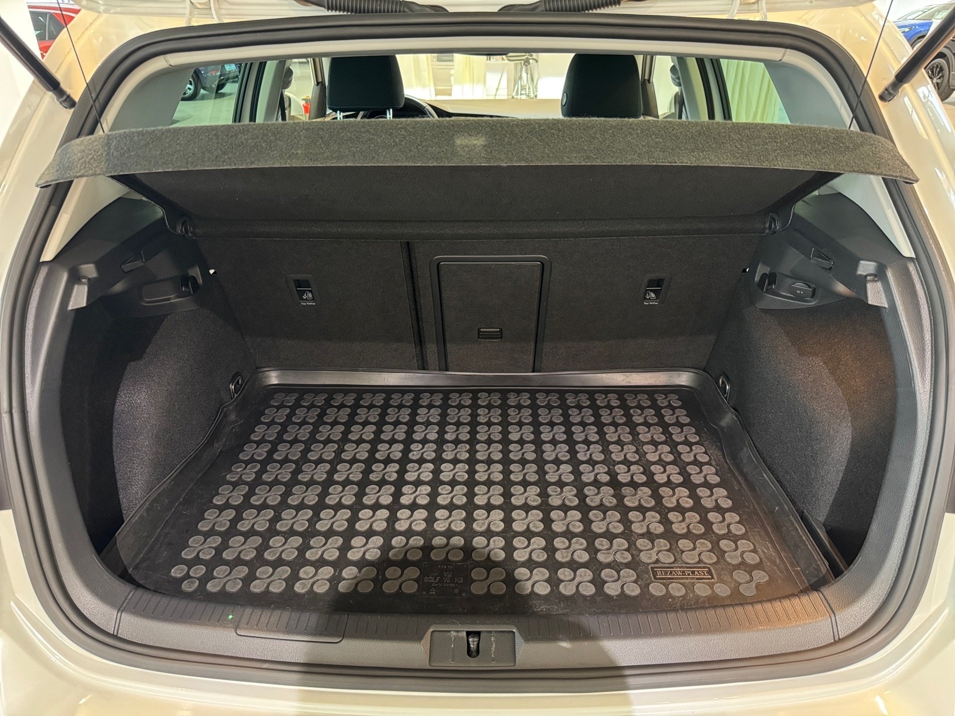 Golf VII 1.6 TDI Join DSG AHK ACC LED Navi ACC