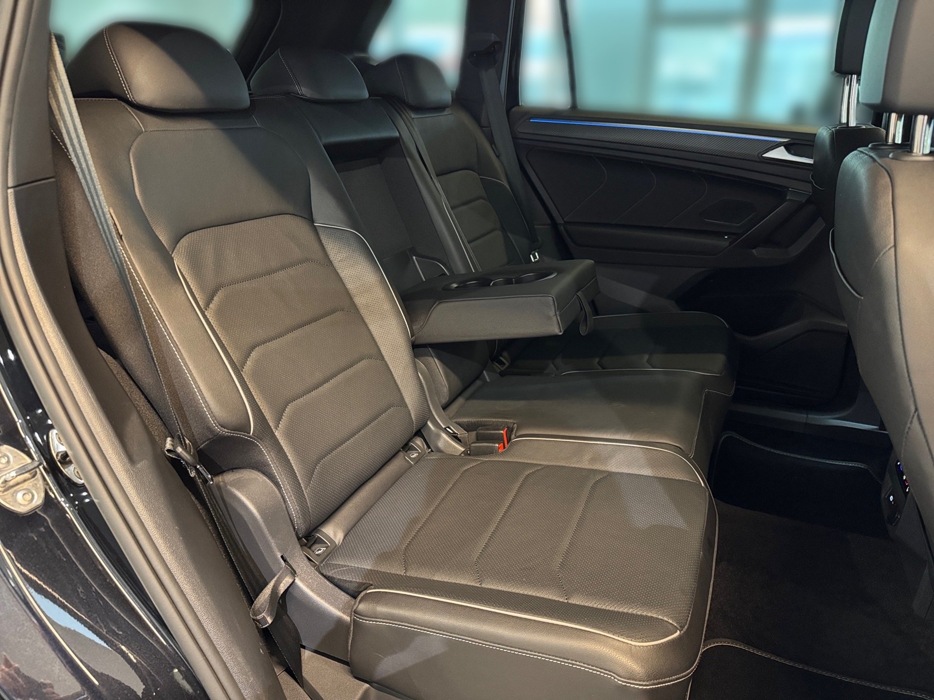 Tiguan Allspace 2.0 TDI R-Line 4M Stand.hz. AHK RFK IQ.Light