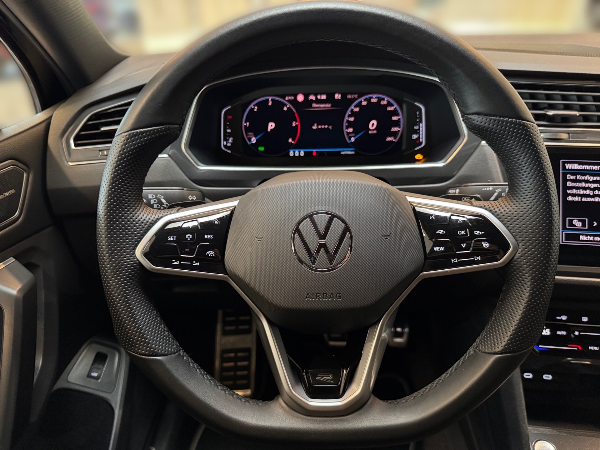 Tiguan Allspace 2.0 TDI R-Line 4M Stand.hz. AHK RFK IQ.Light