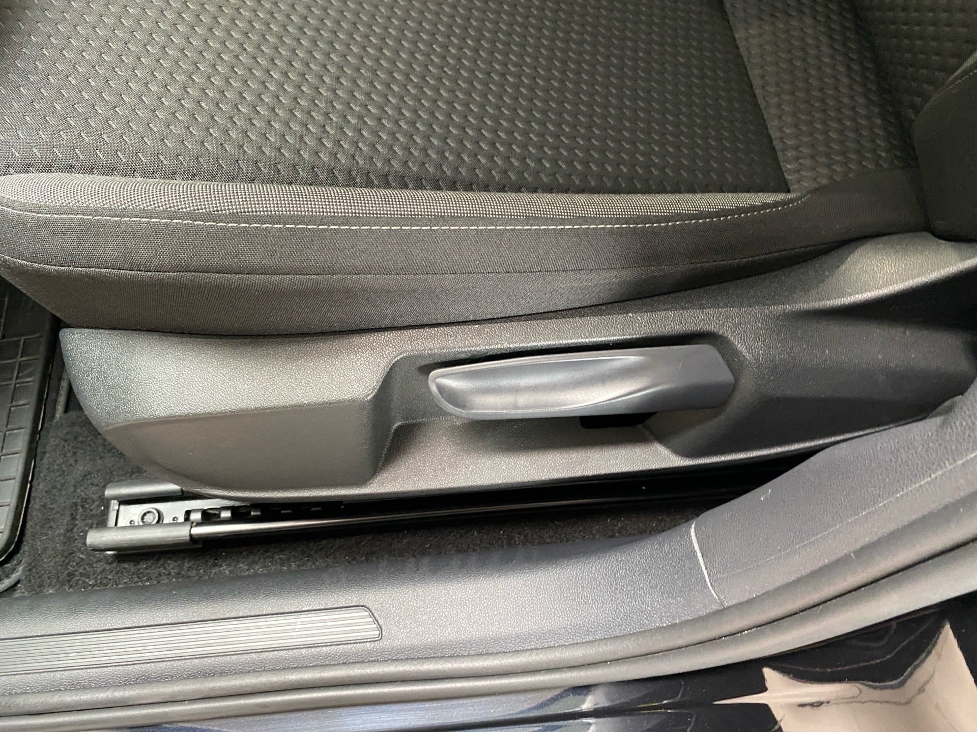 Taigo 1.0 TSI Life AppConnect PDC LED SHZ KlimaA