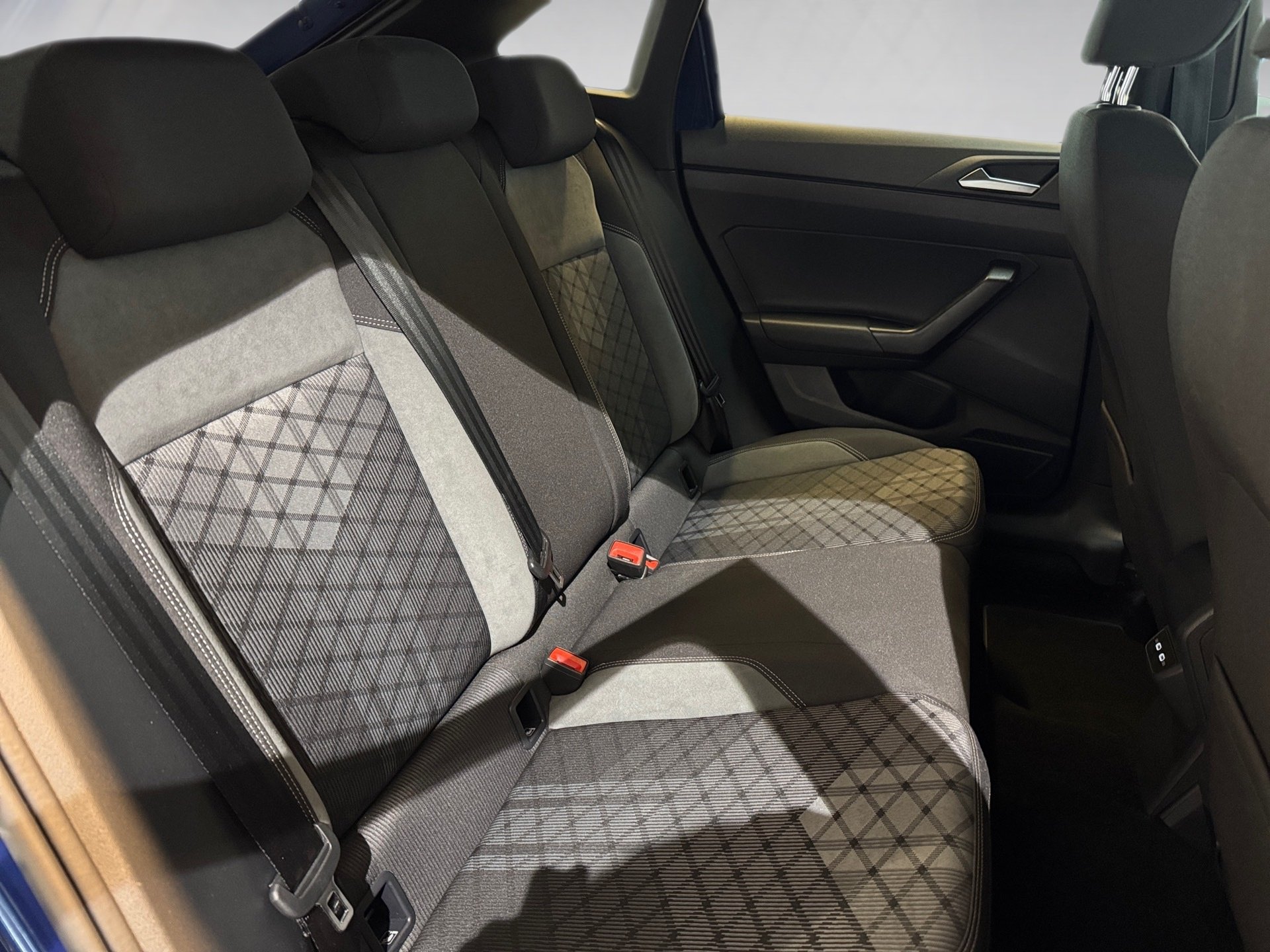 Taigo 1.0 TSI R-Line DSG AHK IQ.Light Navi RFK