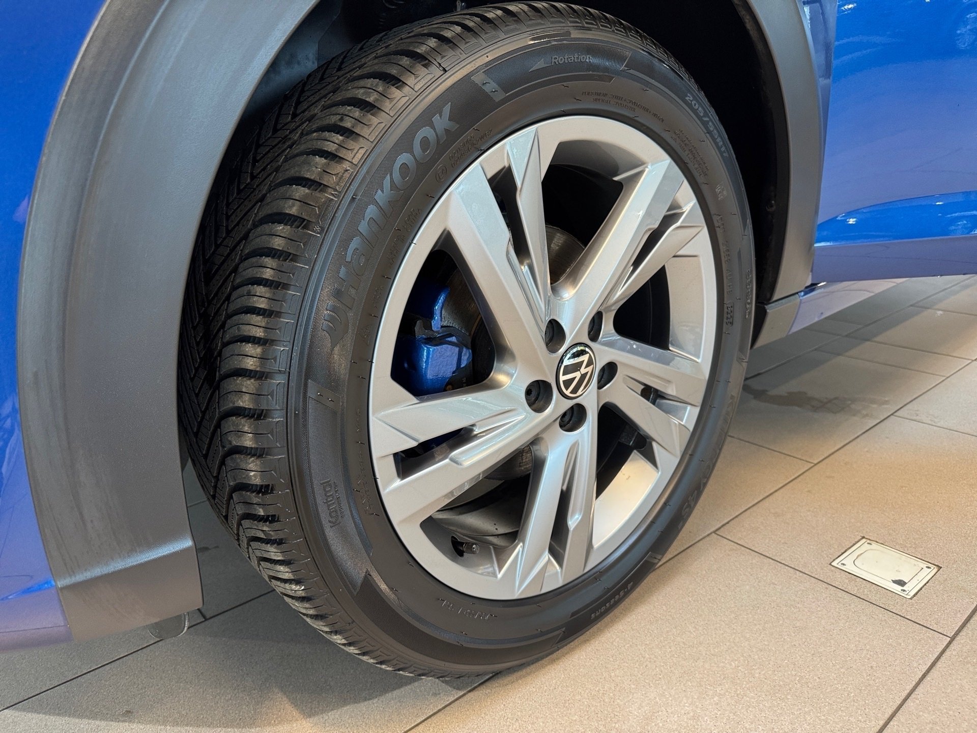Taigo 1.0 TSI R-Line DSG AHK IQ.Light Navi RFK