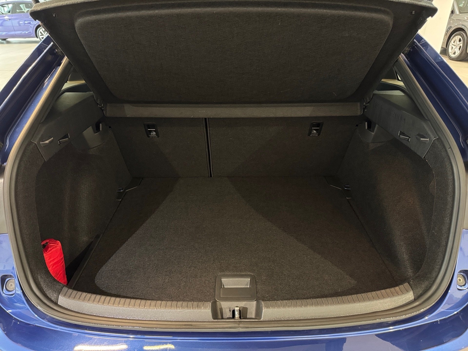 Taigo 1.0 TSI R-Line DSG AHK IQ.Light Navi RFK