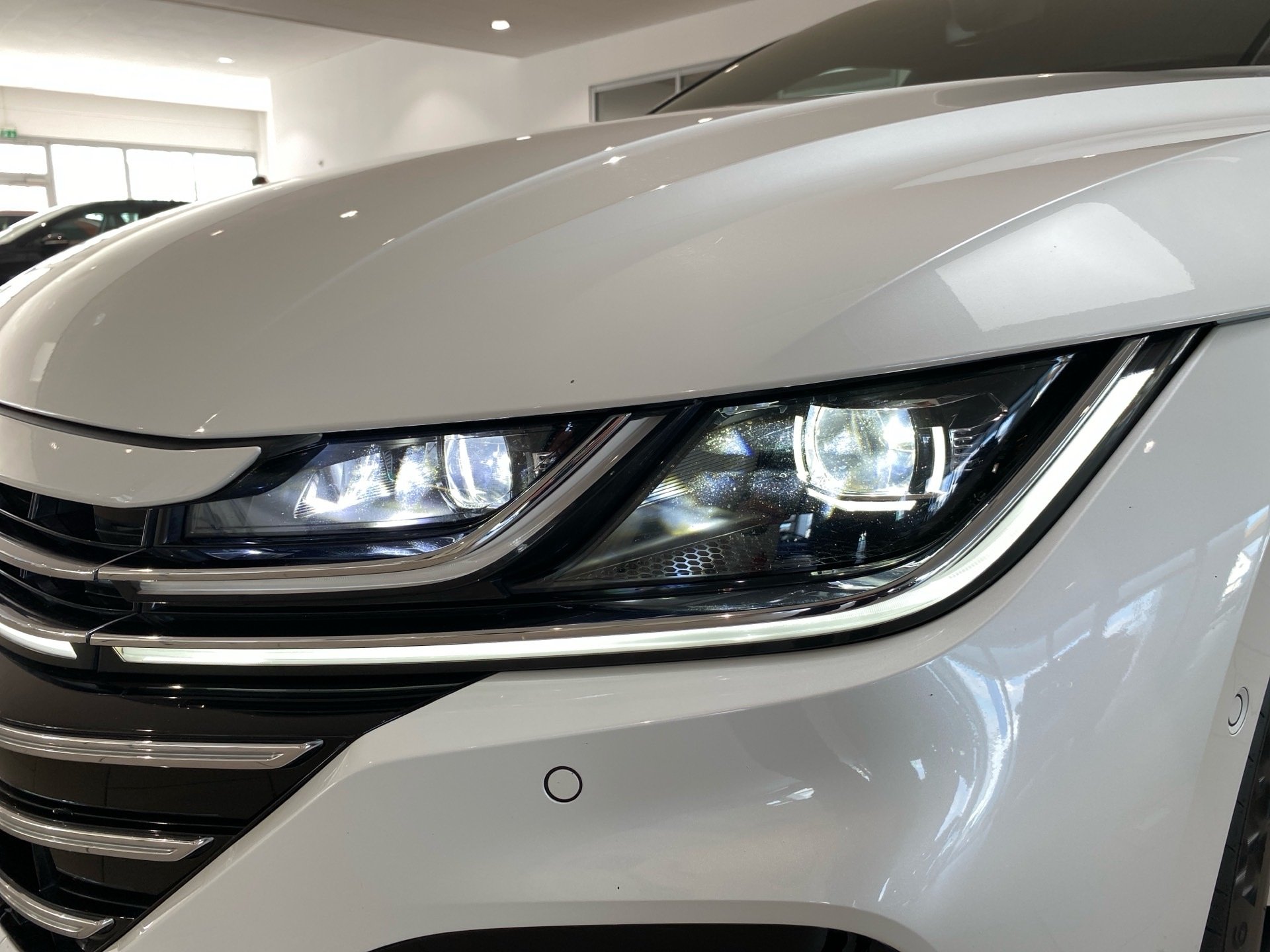 Arteon Shootingbrake 2.0 TDI R-Line IQ.Light Navi RFK ACC