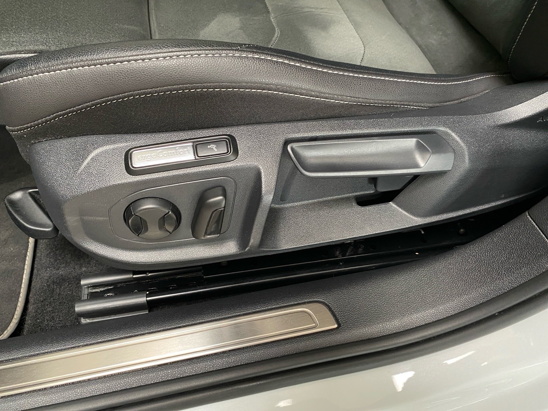 Arteon Shootingbrake 2.0 TDI R-Line IQ.Light Navi RFK ACC
