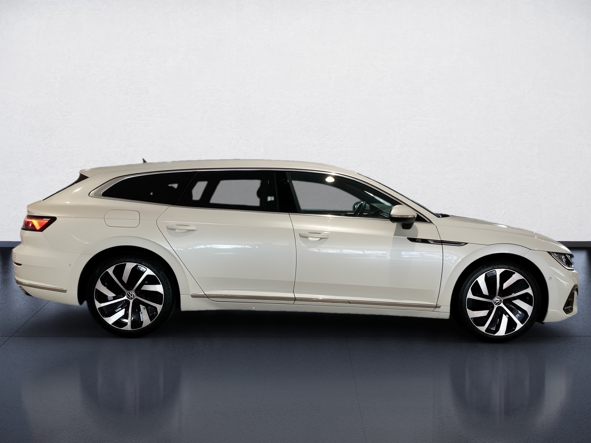 Arteon Shootingbrake 2.0 TDI R-Line IQ.Light Navi RFK ACC