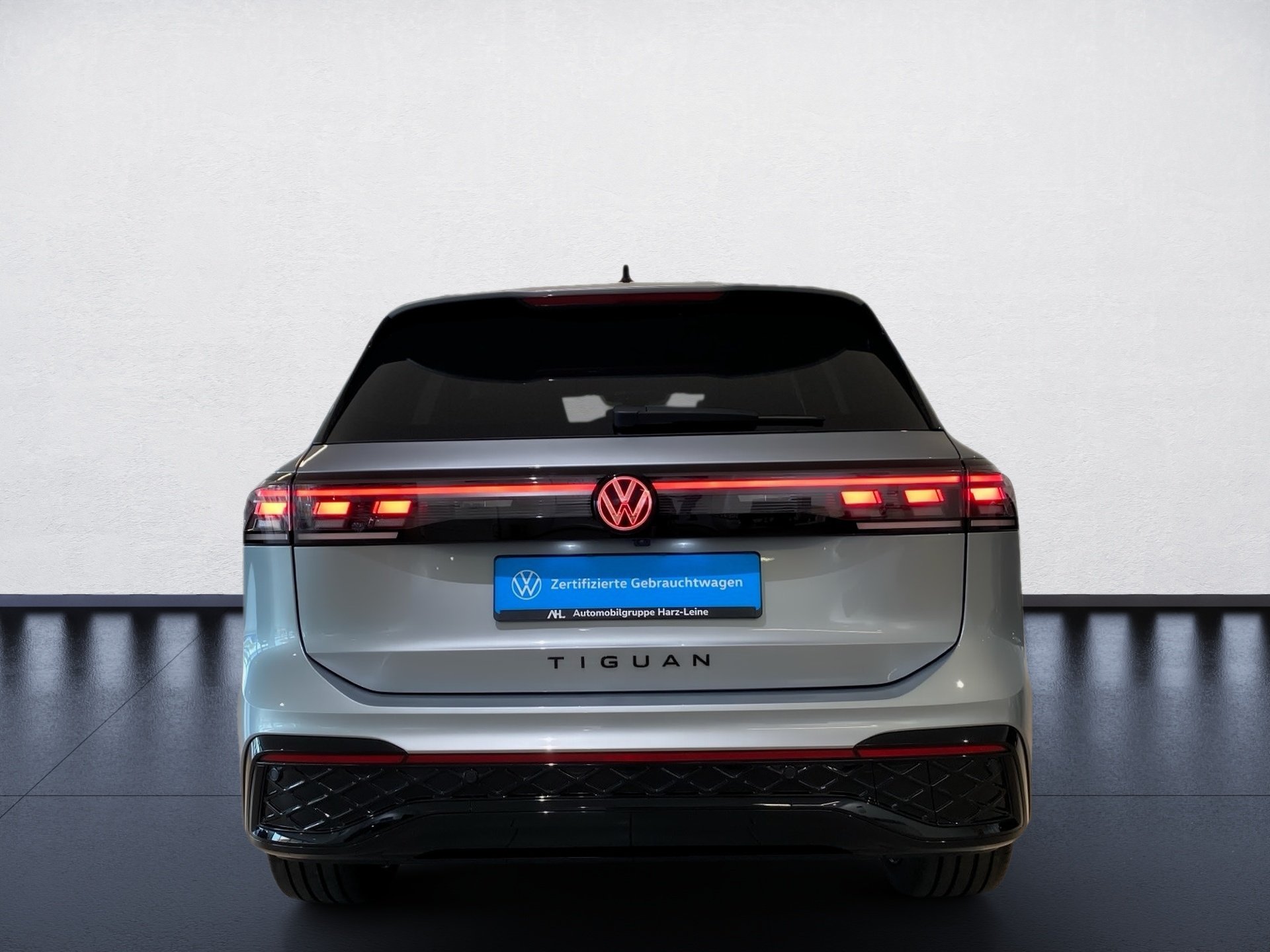 Tiguan 2.0 TDI R-Line BlackStyle DSG IQ.Light RFK