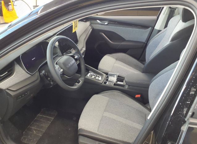 Octavia Combi 2.0 TDI Tour DSG Stand.hz. AHK Navi LED