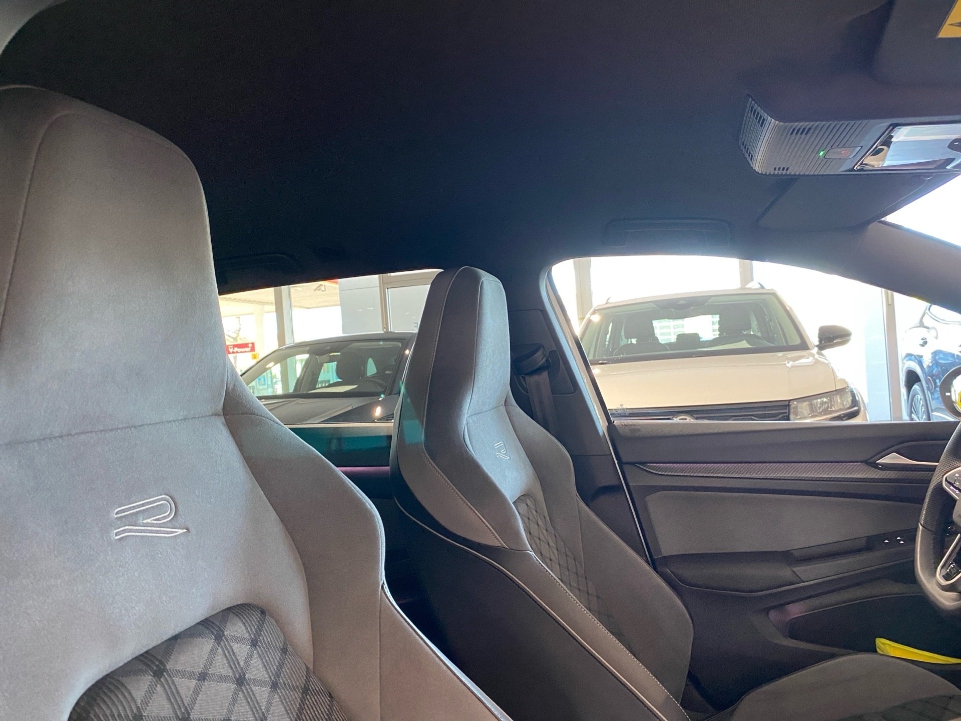 Golf VIII Variant 2.0 TDI R-Line DSG Navi AHK RFK