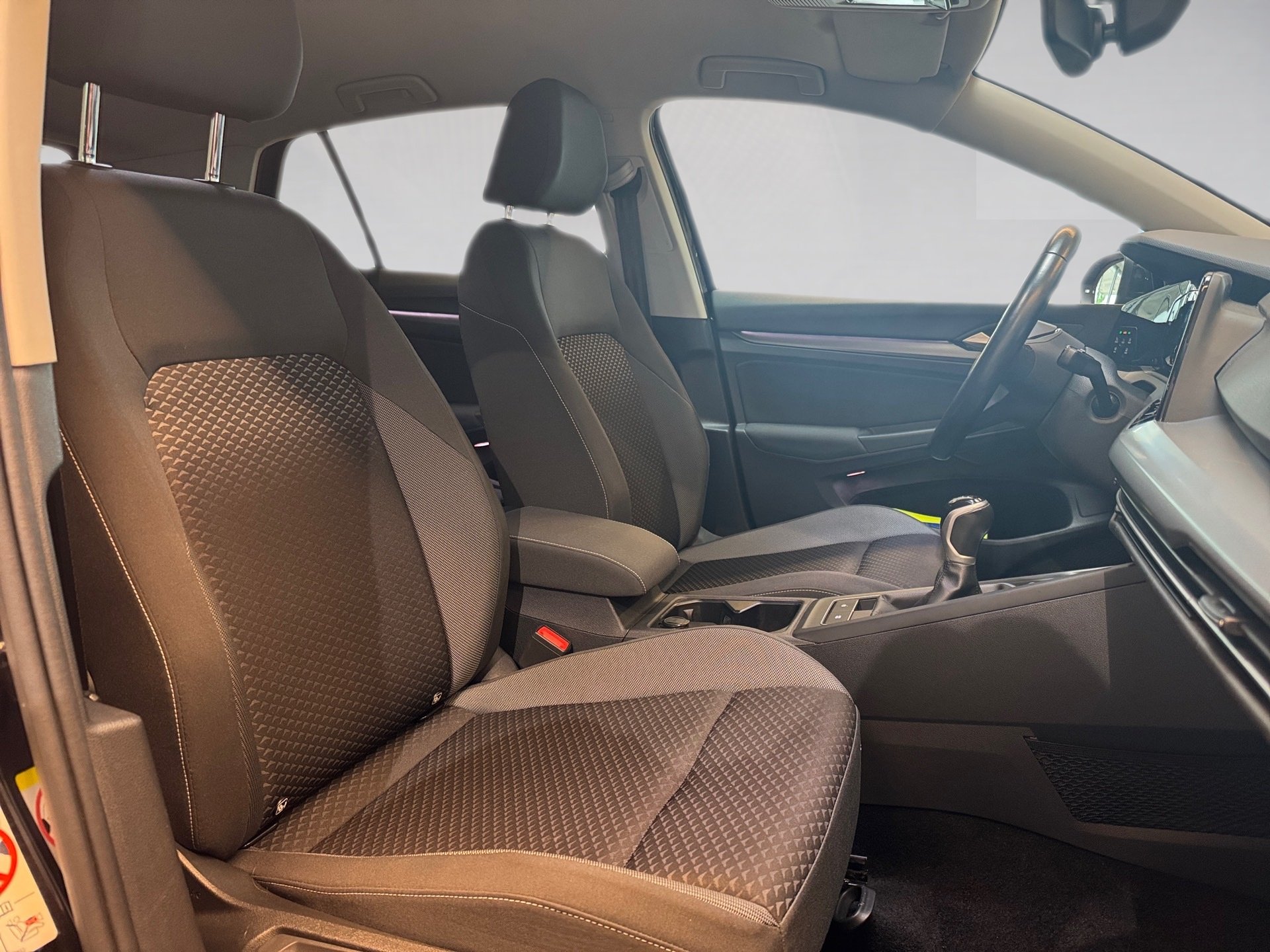 Golf VIII 1.5 TSI Active AHK AppConnect LED Navi RFK
