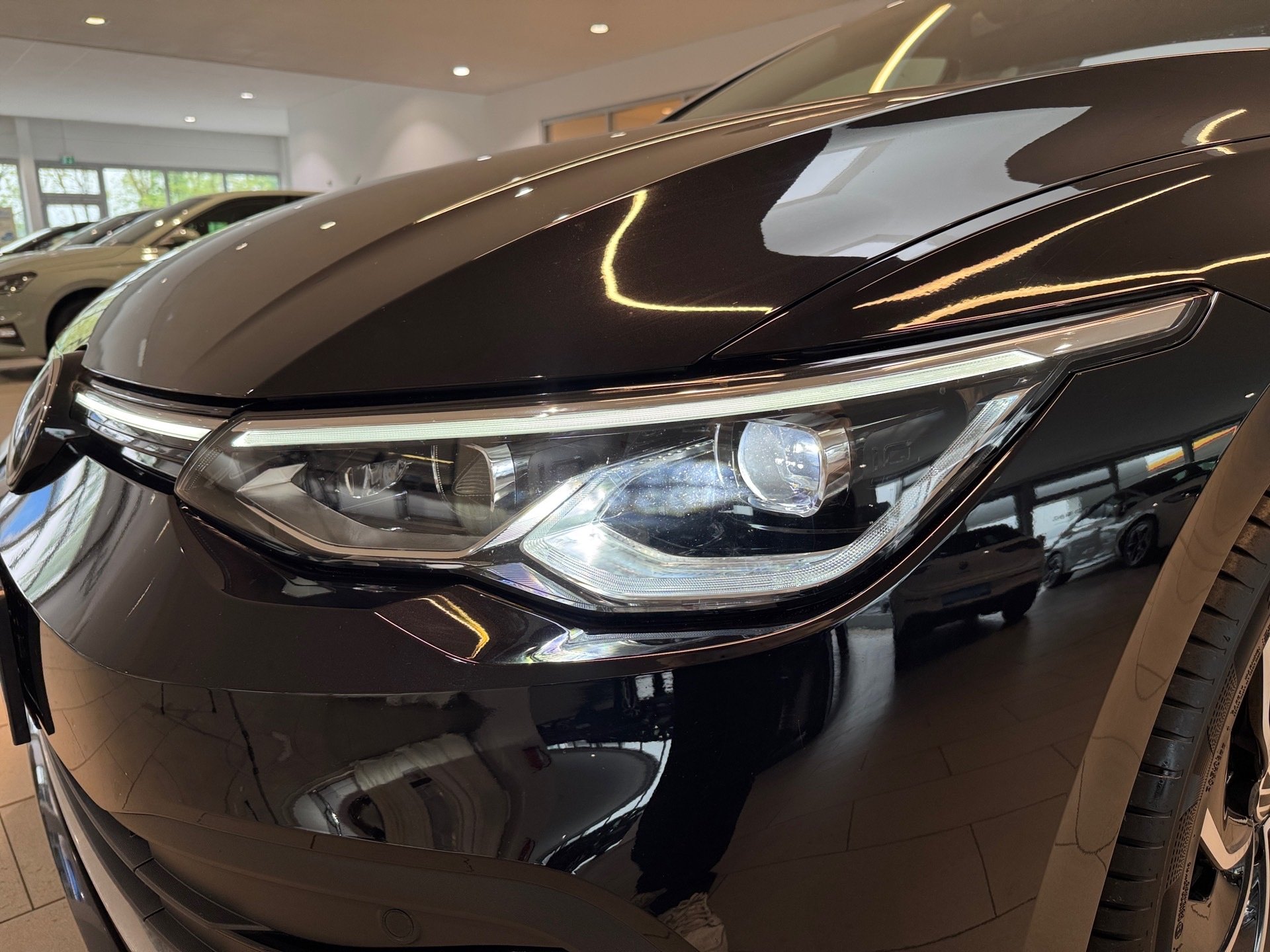 Golf VIII 1.5 TSI Active AHK AppConnect LED Navi RFK