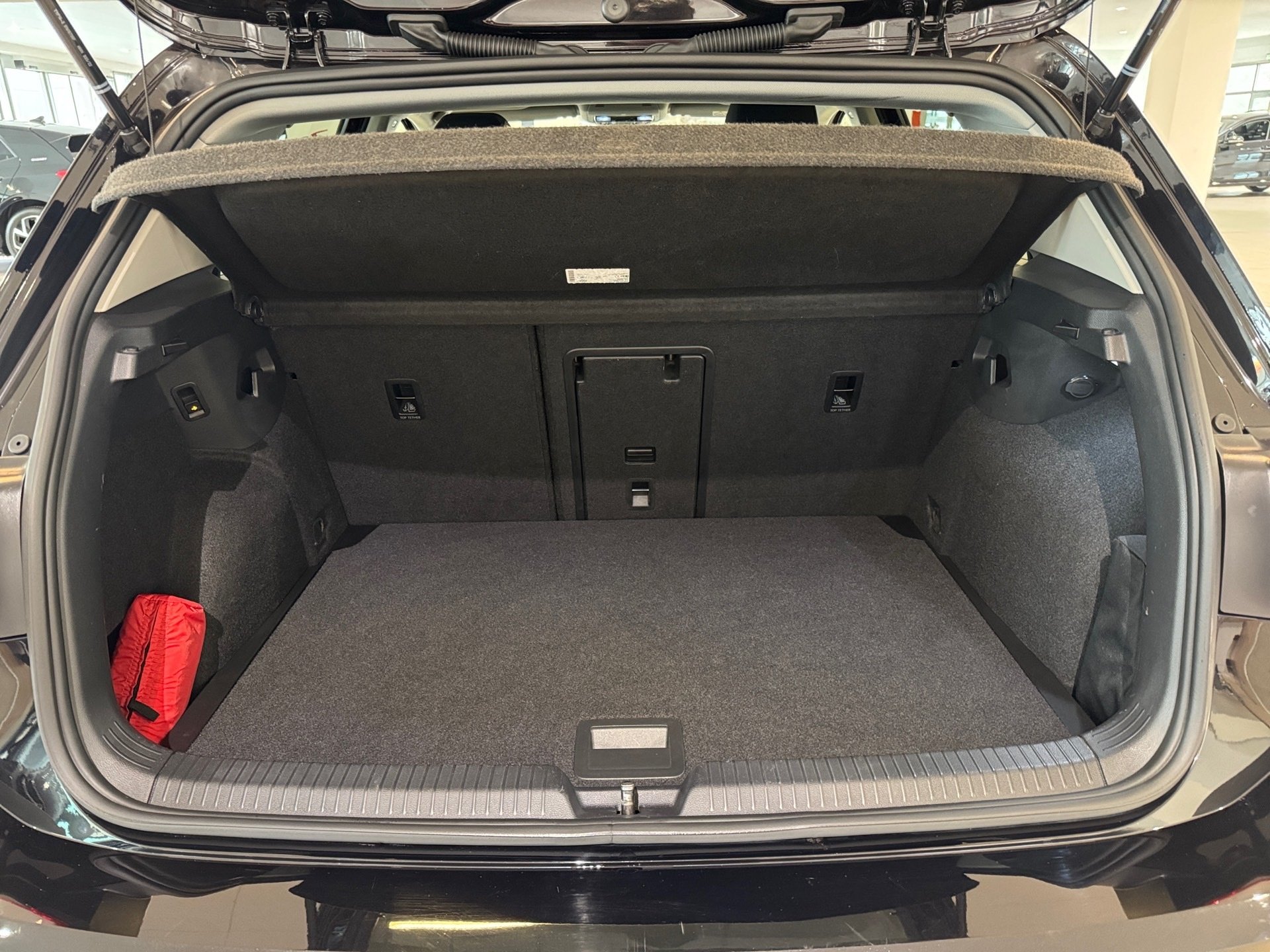 Golf VIII 1.5 TSI Active AHK AppConnect LED Navi RFK