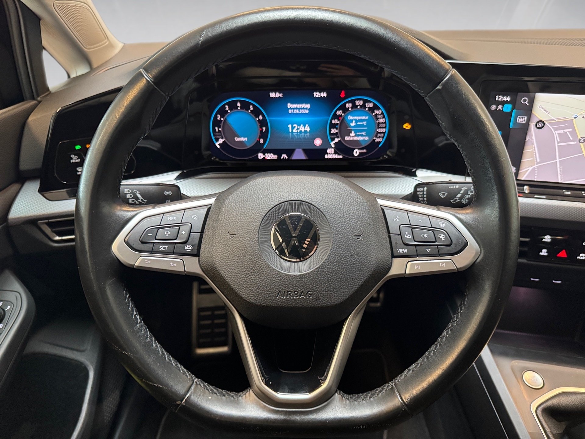 Golf VIII 1.5 TSI Active AHK AppConnect LED Navi RFK