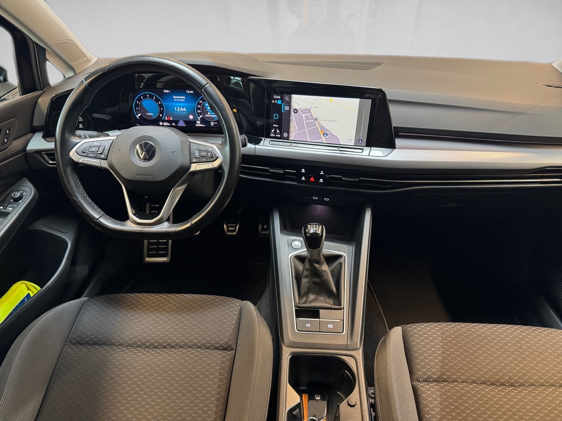 Golf VIII 1.5 TSI Active AHK AppConnect LED Navi RFK