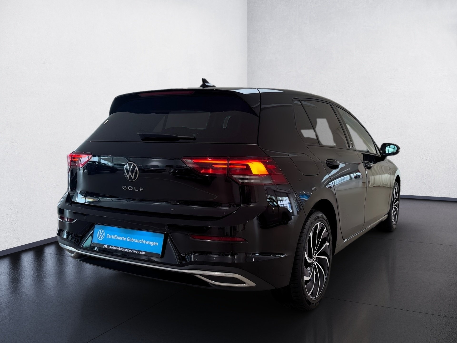 Golf VIII 1.5 TSI Active AHK AppConnect LED Navi RFK