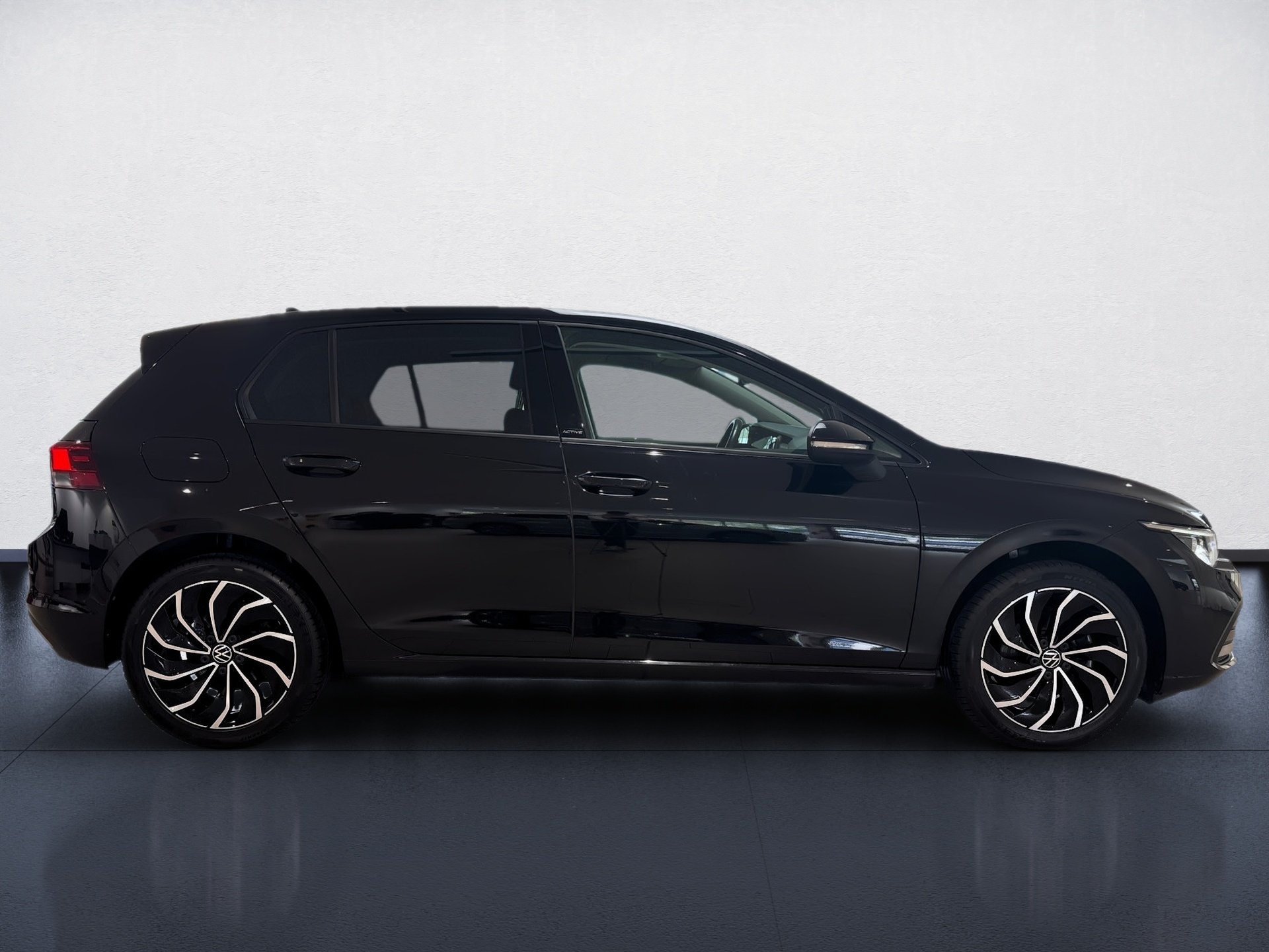 Golf VIII 1.5 TSI Active AHK AppConnect LED Navi RFK