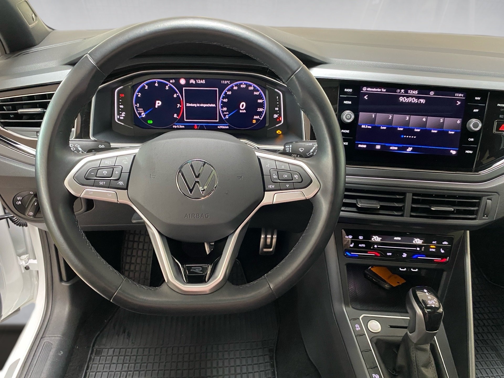 Taigo 1.5 TSI R-Line AHK IQ.Light DSG RFK Navi