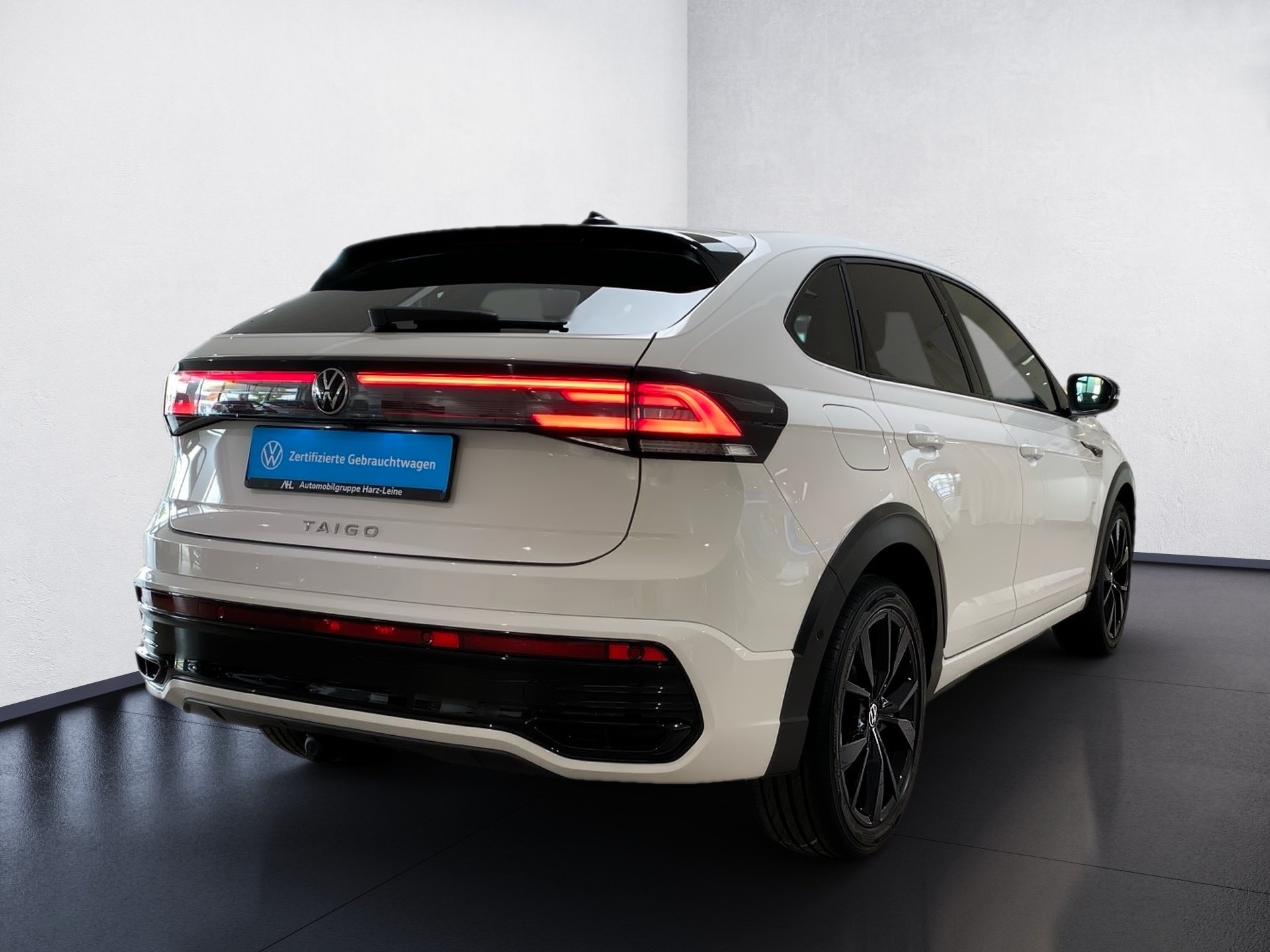 Taigo 1.5 TSI R-Line AHK IQ.Light DSG RFK Navi