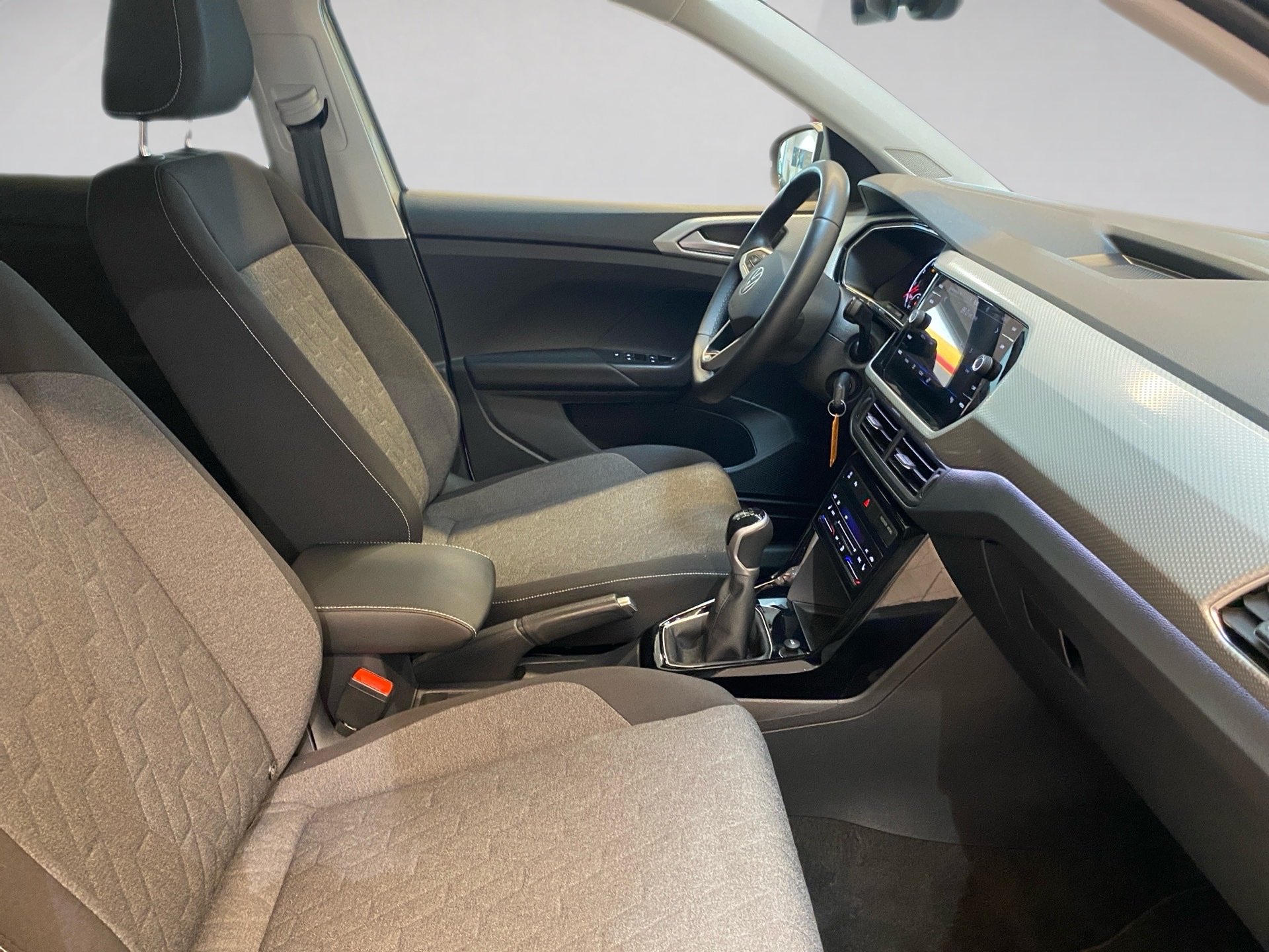 T-Cross 1.0 TSI Move AppConnect Navi RFK 2xKlima