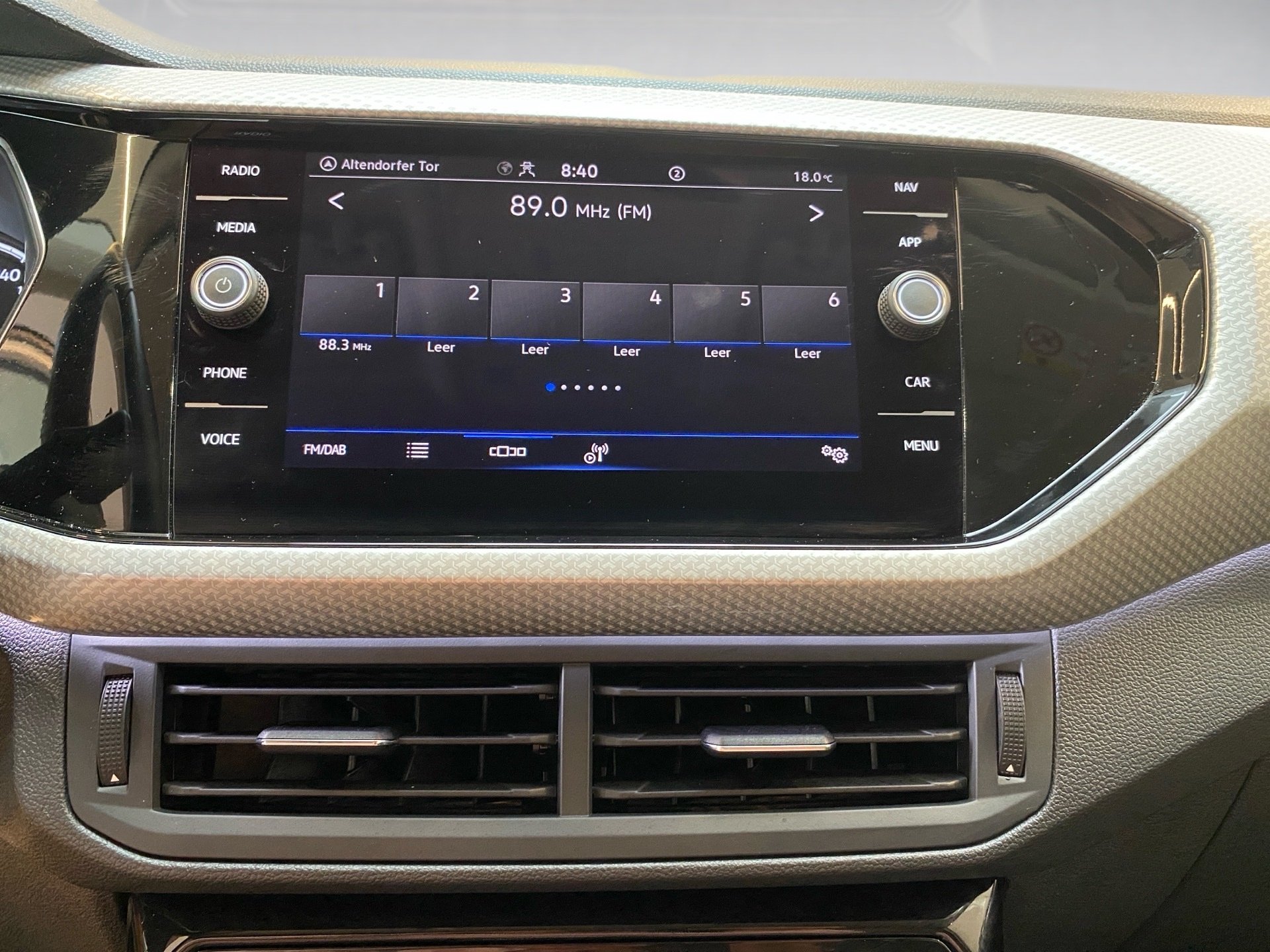 T-Cross 1.0 TSI Move AppConnect Navi RFK 2xKlima