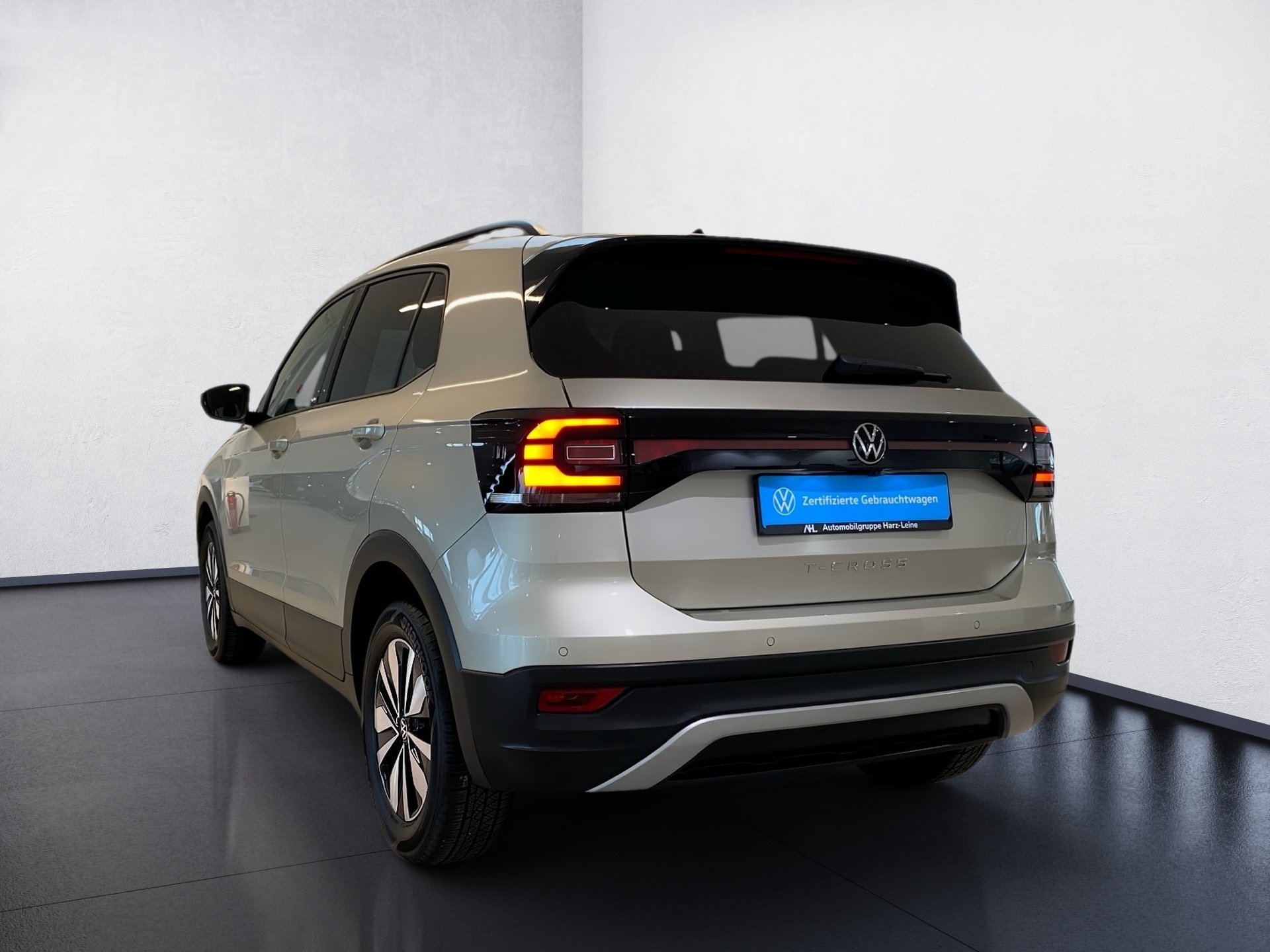 T-Cross 1.0 TSI Move AppConnect Navi RFK 2xKlima