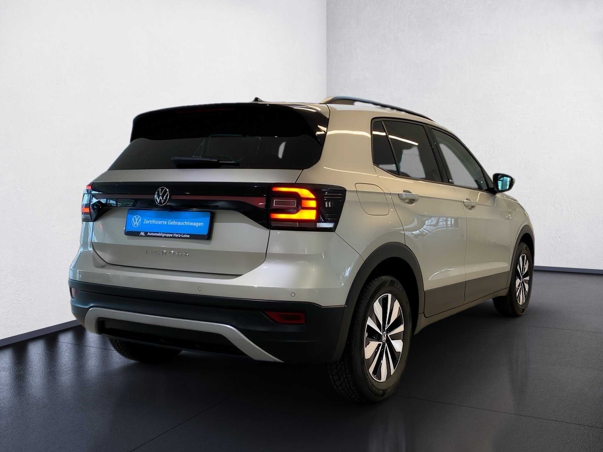 T-Cross 1.0 TSI Move AppConnect Navi RFK 2xKlima
