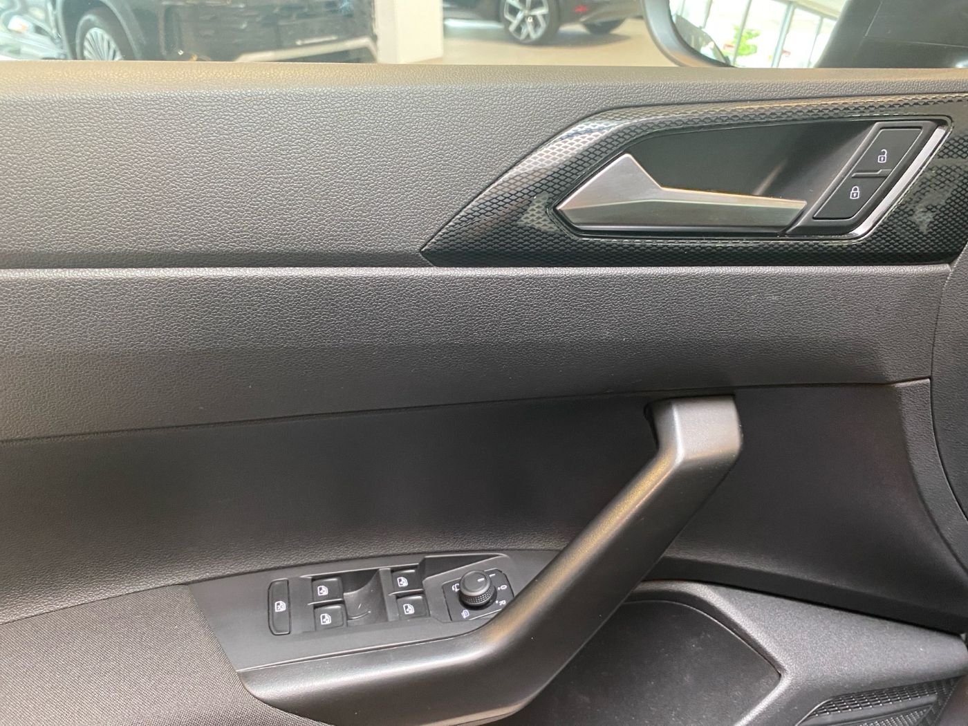 Taigo 1.0 TSI Life DSG IQ.Light AHK SHZ 2xKlima